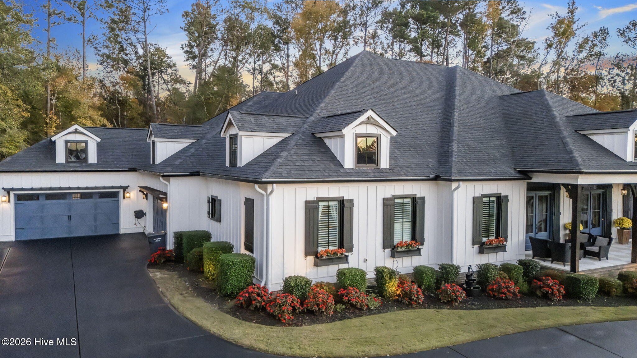 3121 Carillon Way Property Photo 2