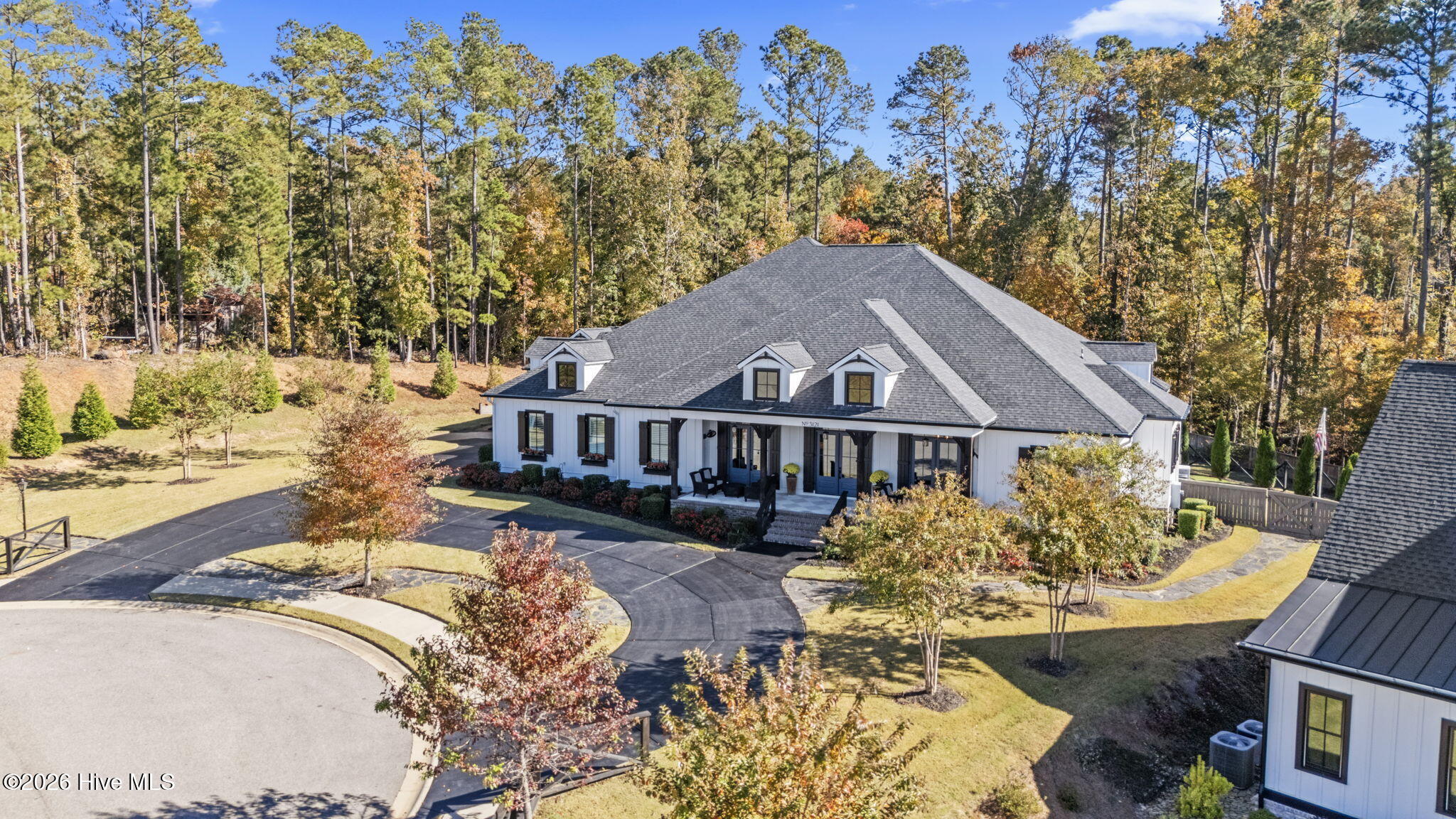 3121 Carillon Way Property Photo 4