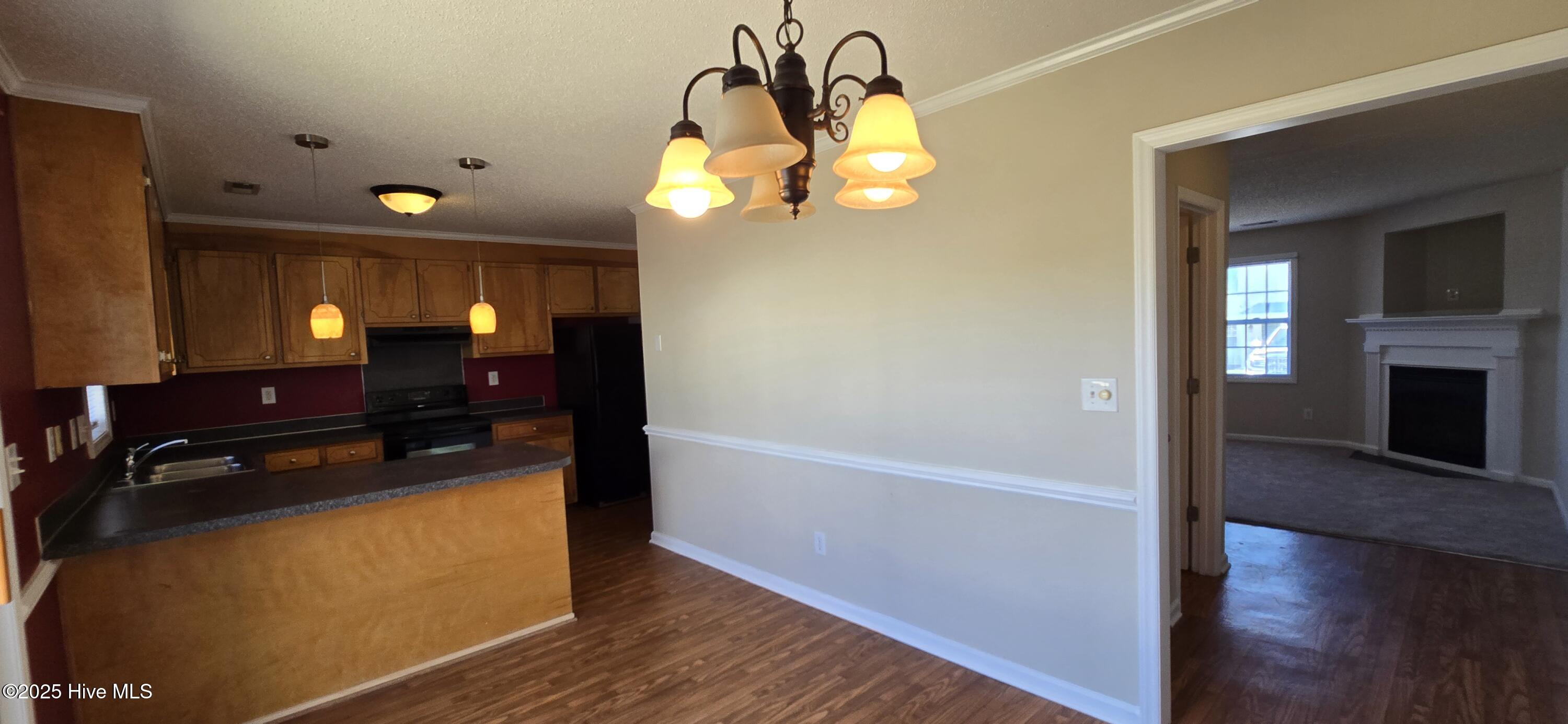 1205 Cross Creek Circle B-4 Property Photo 10
