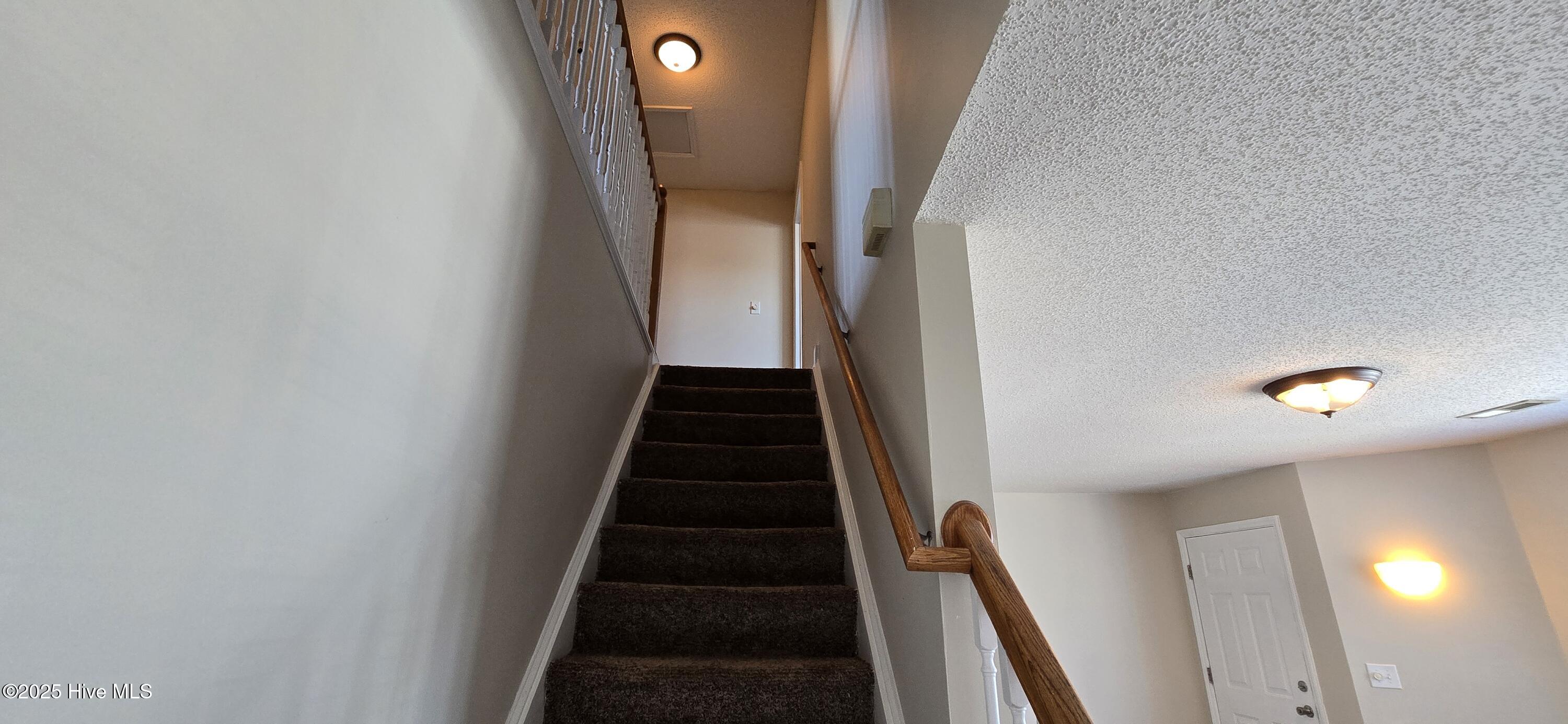 1205 Cross Creek Circle B-4 Property Photo 18
