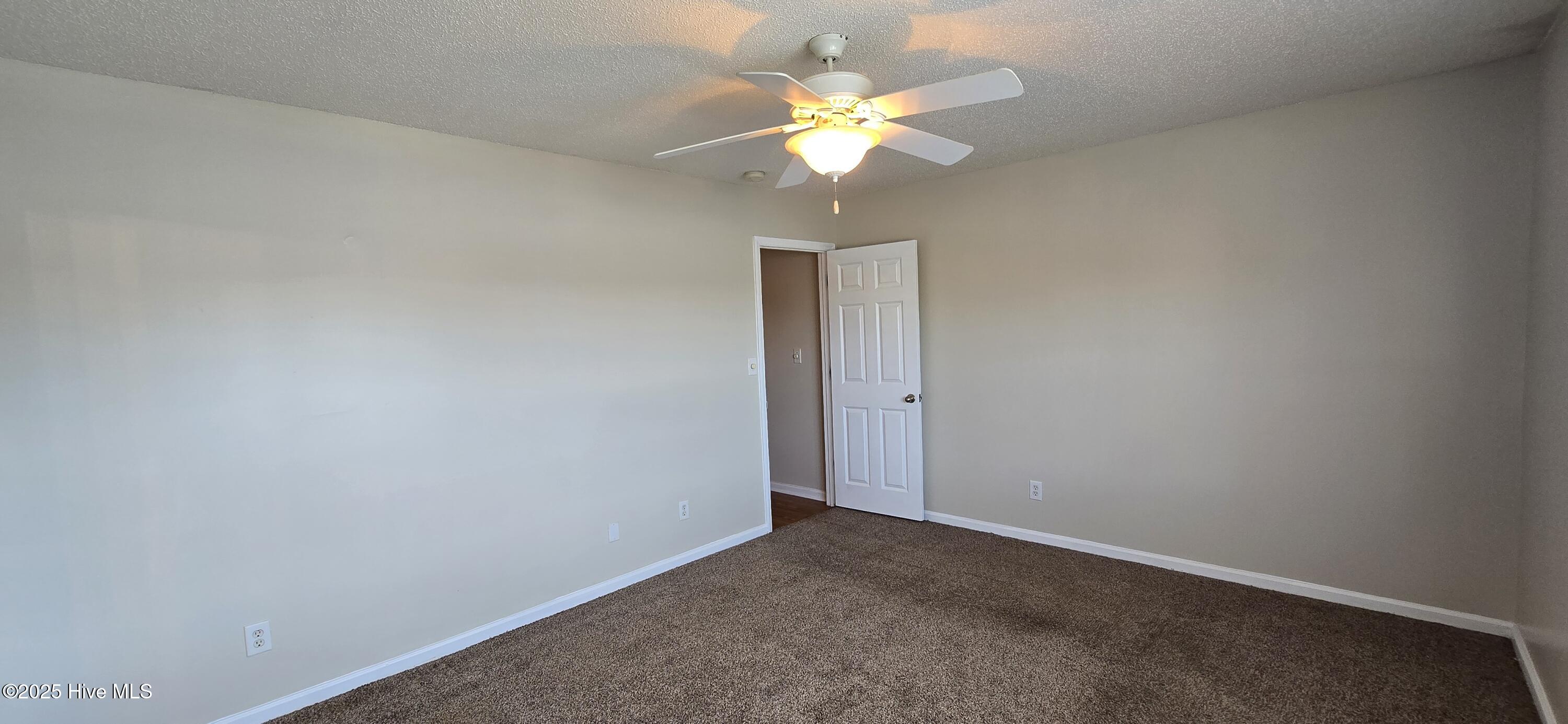 1205 Cross Creek Circle B-4 Property Photo 21