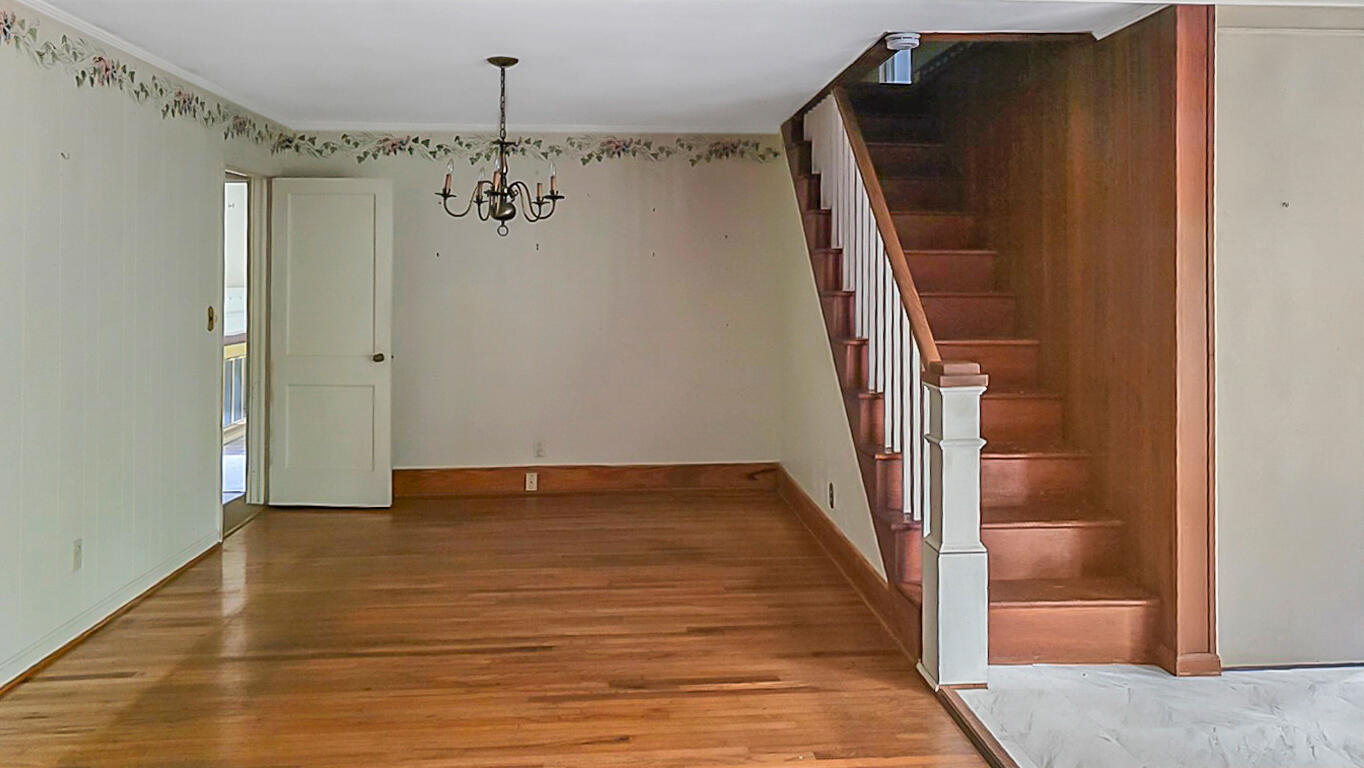 819 Hillcrest Drive Property Photo 29