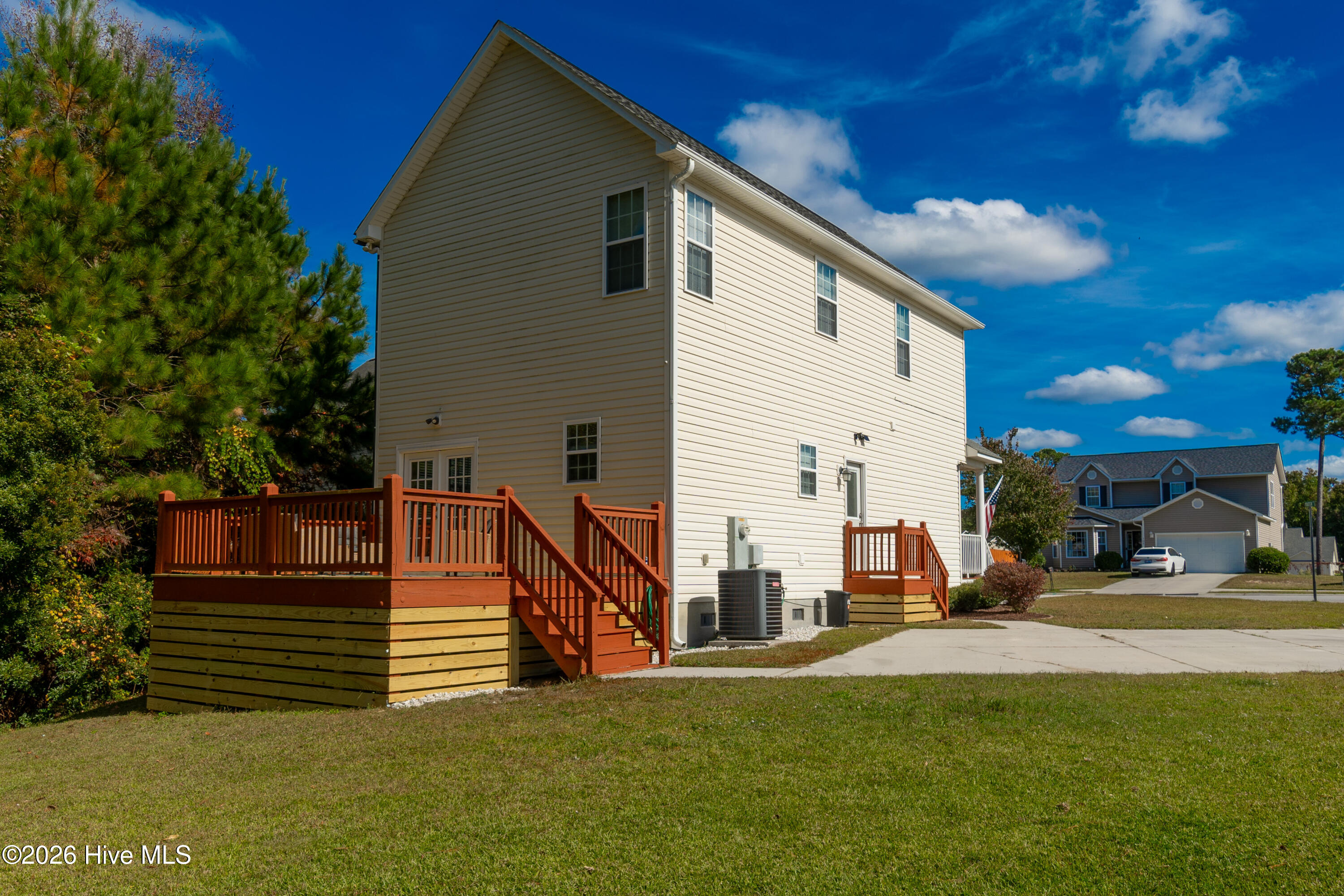 102 Riverbirch Place Property Photo 17