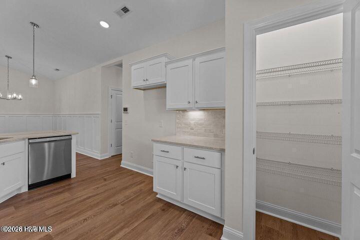 4503 Laurel Ridge Drive B Property Photo 7