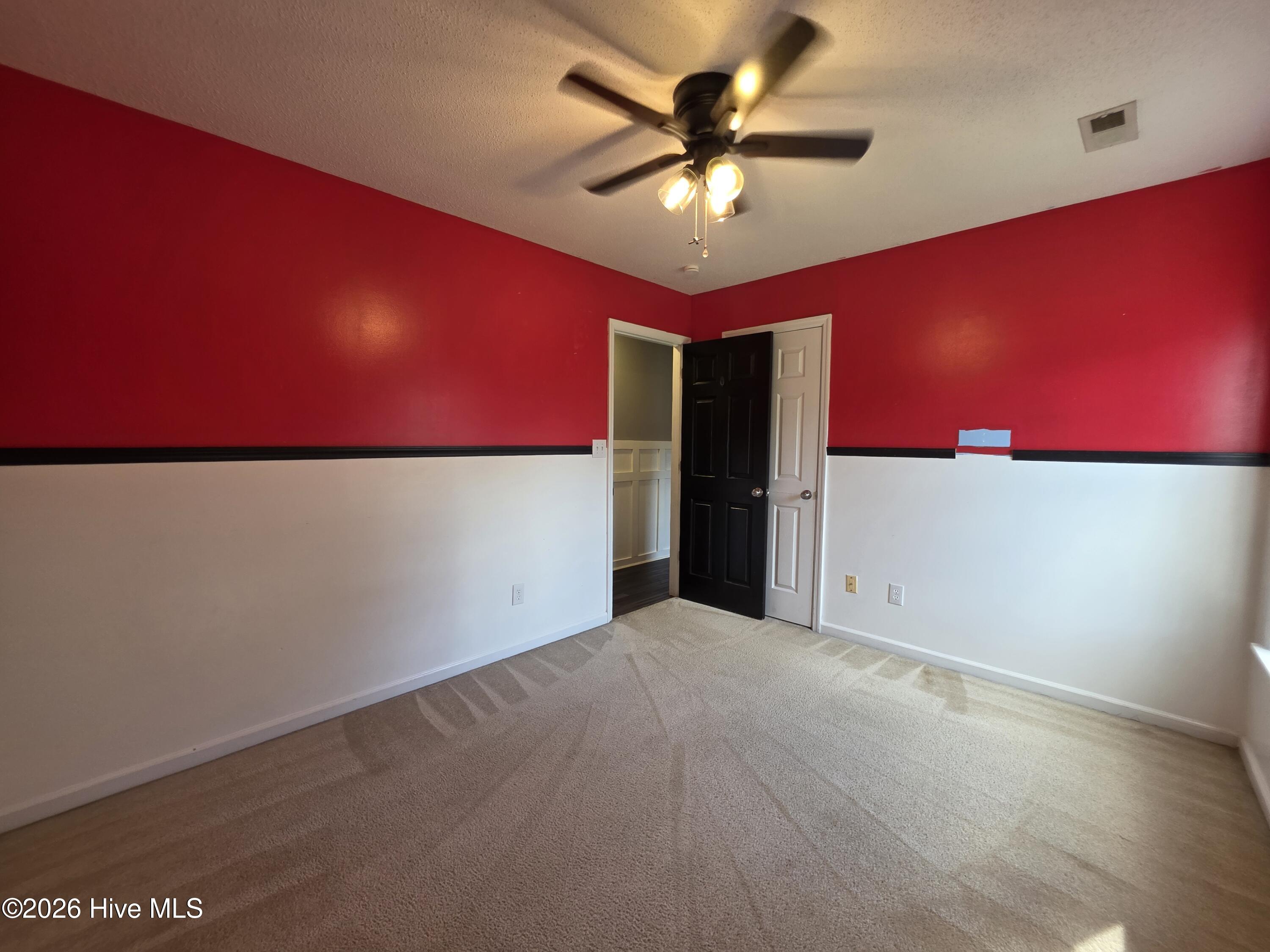 200 Flagstone Lane Property Photo 16
