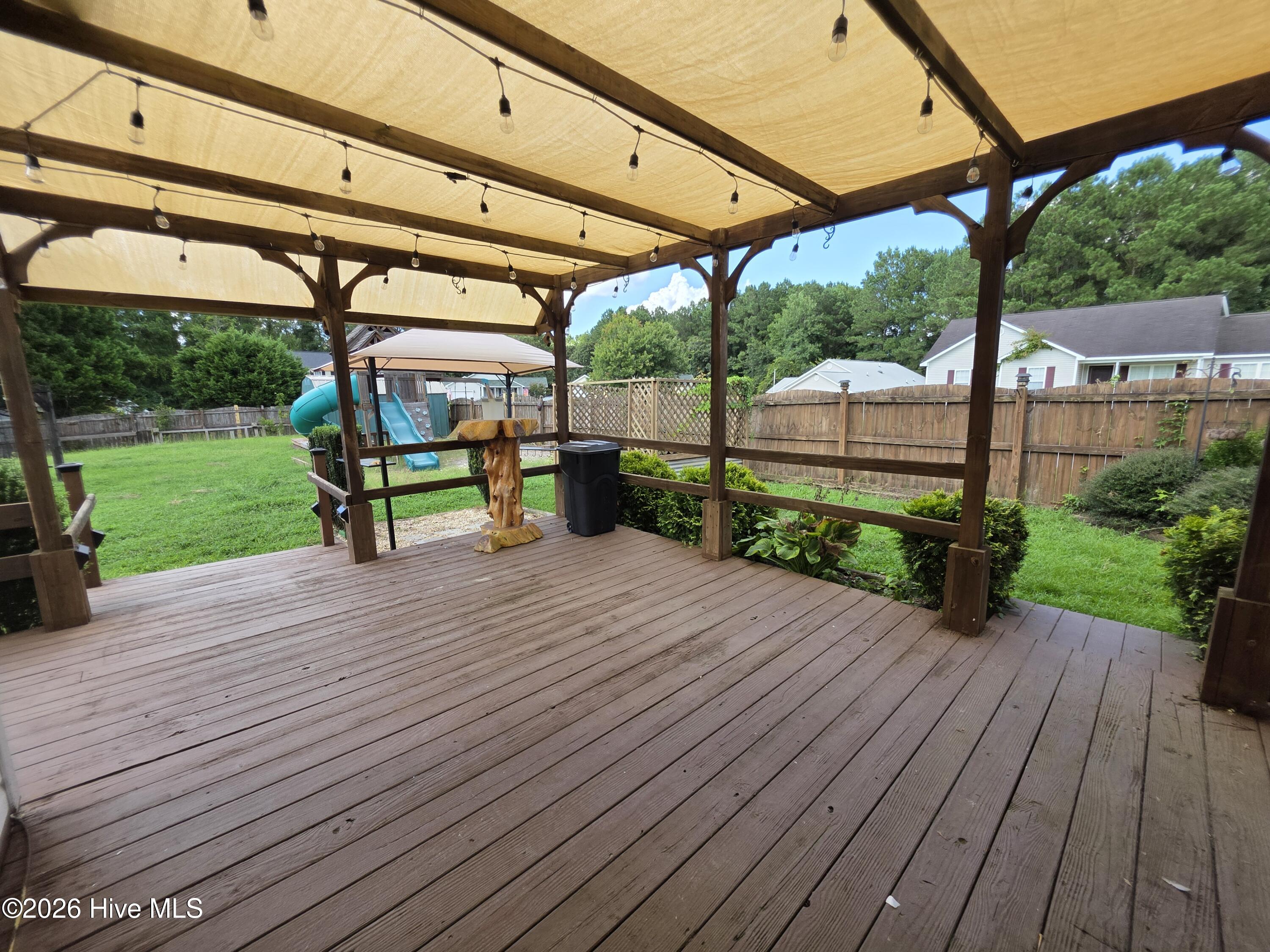 200 Flagstone Lane Property Photo 22
