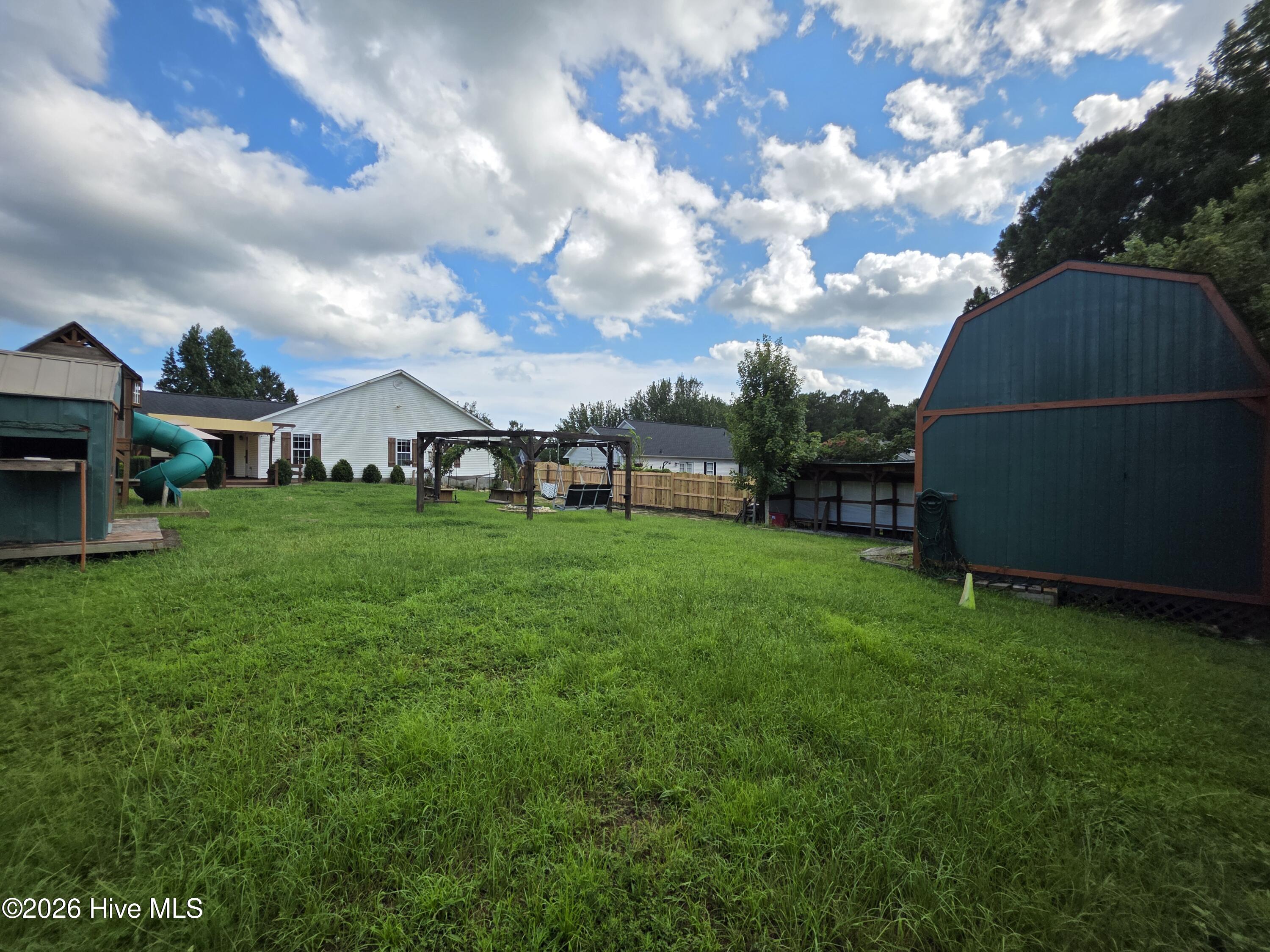 200 Flagstone Lane Property Photo 23