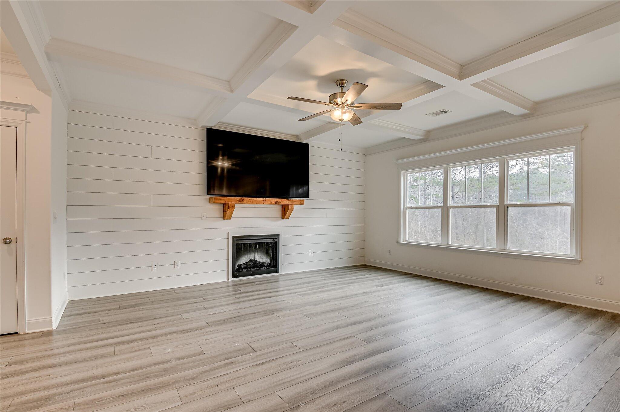 3538 Hilltop Trail Property Photo 8