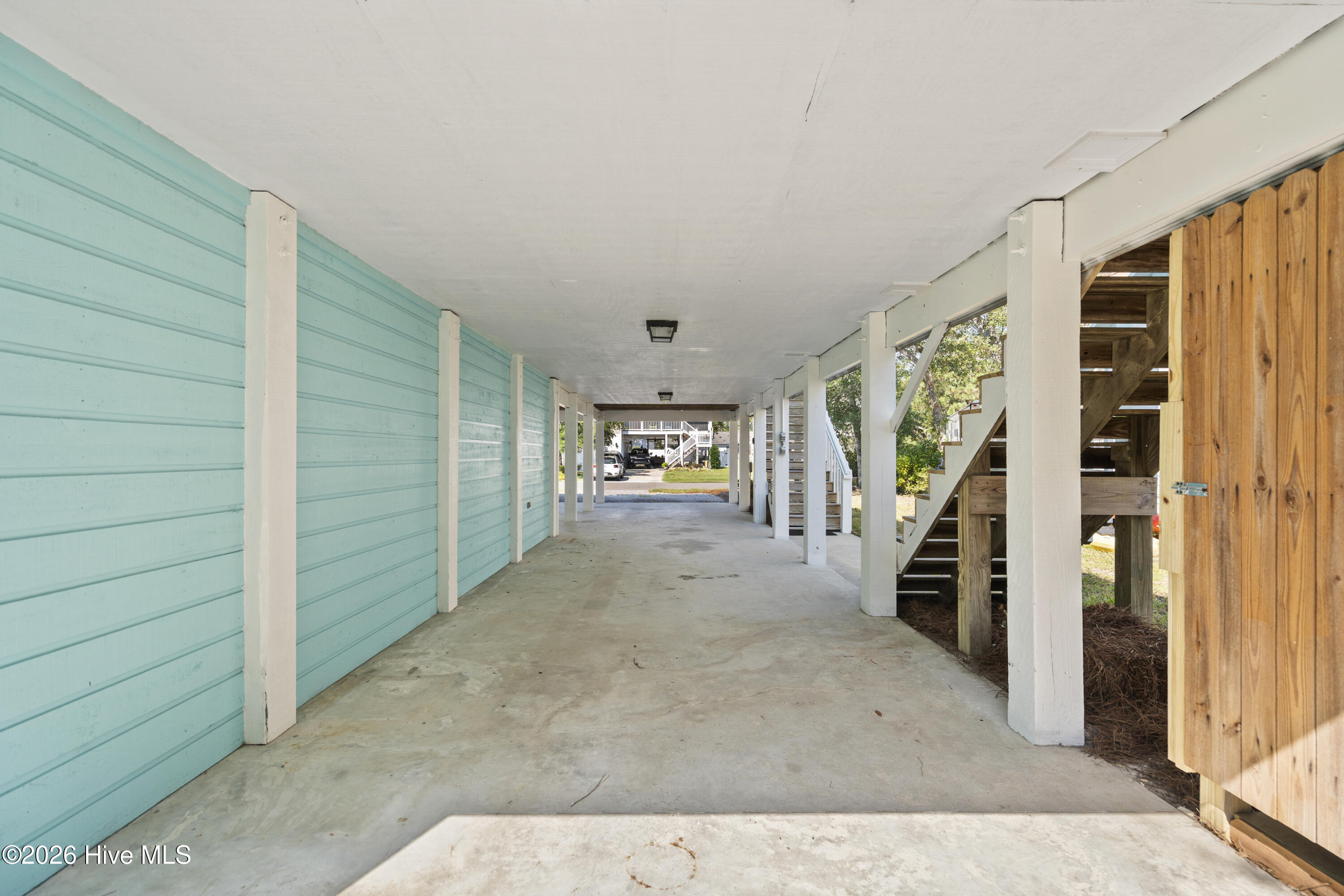 228 Ne 52nd Street Property Photo 7