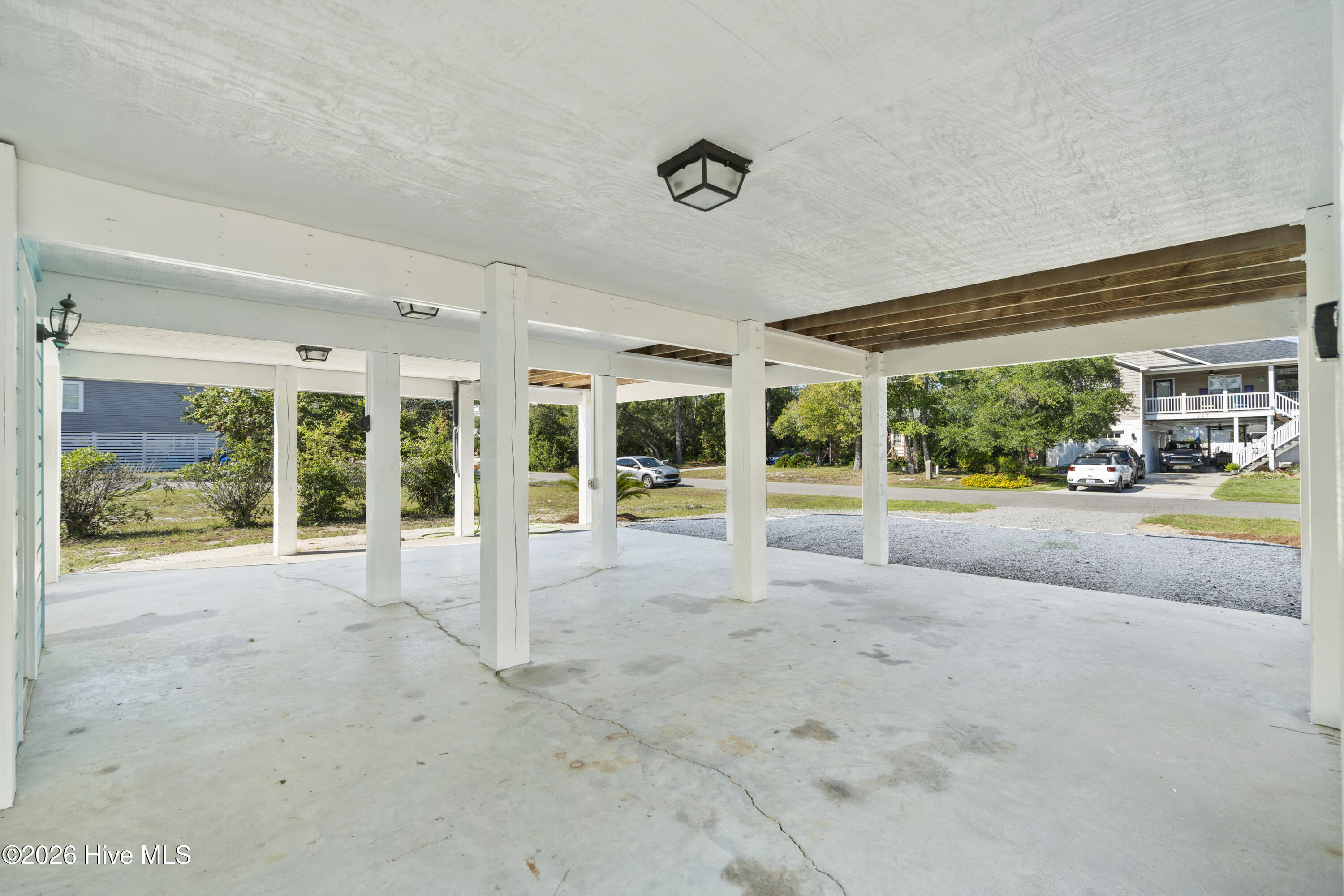 228 Ne 52nd Street Property Photo 8