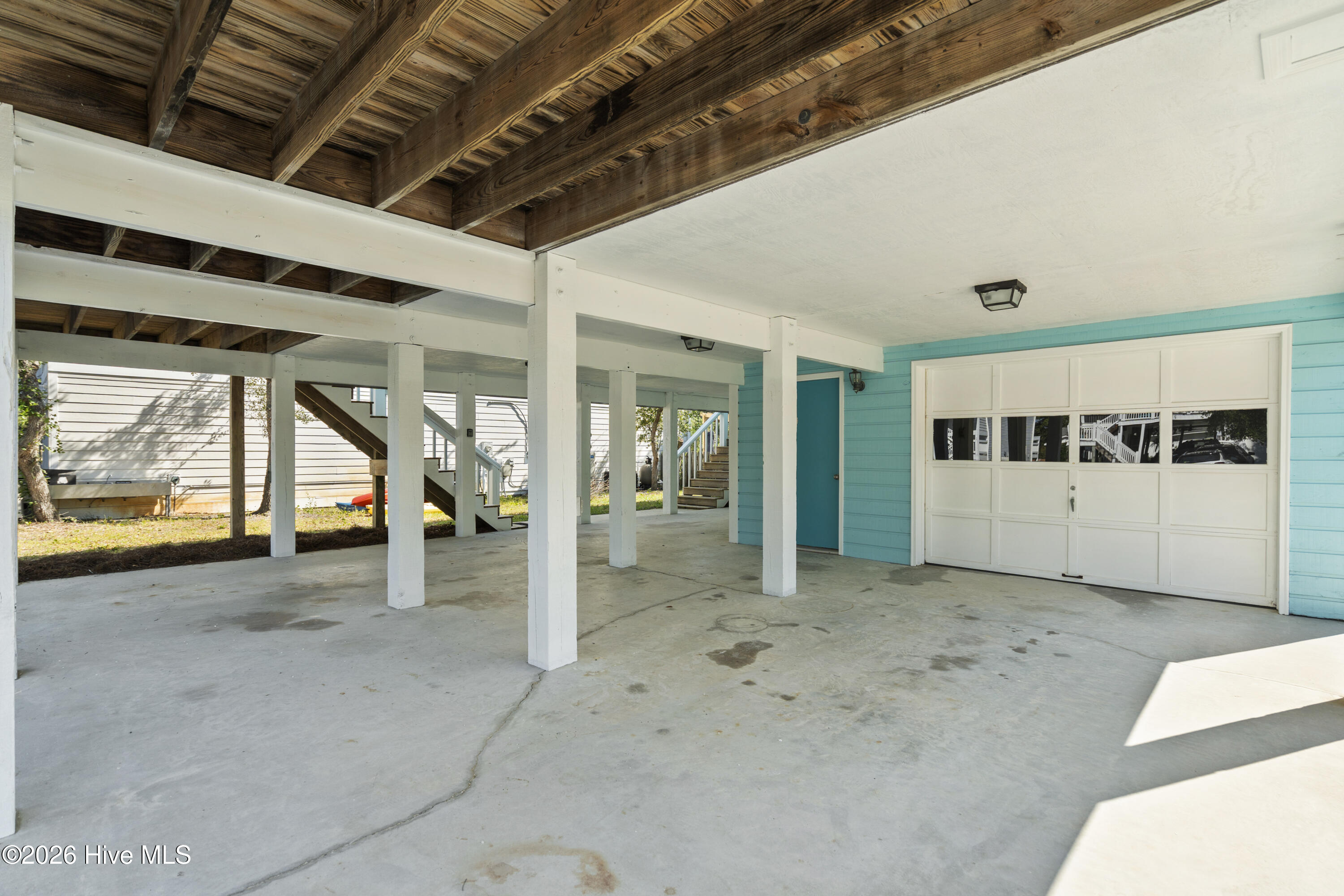 228 Ne 52nd Street Property Photo 10