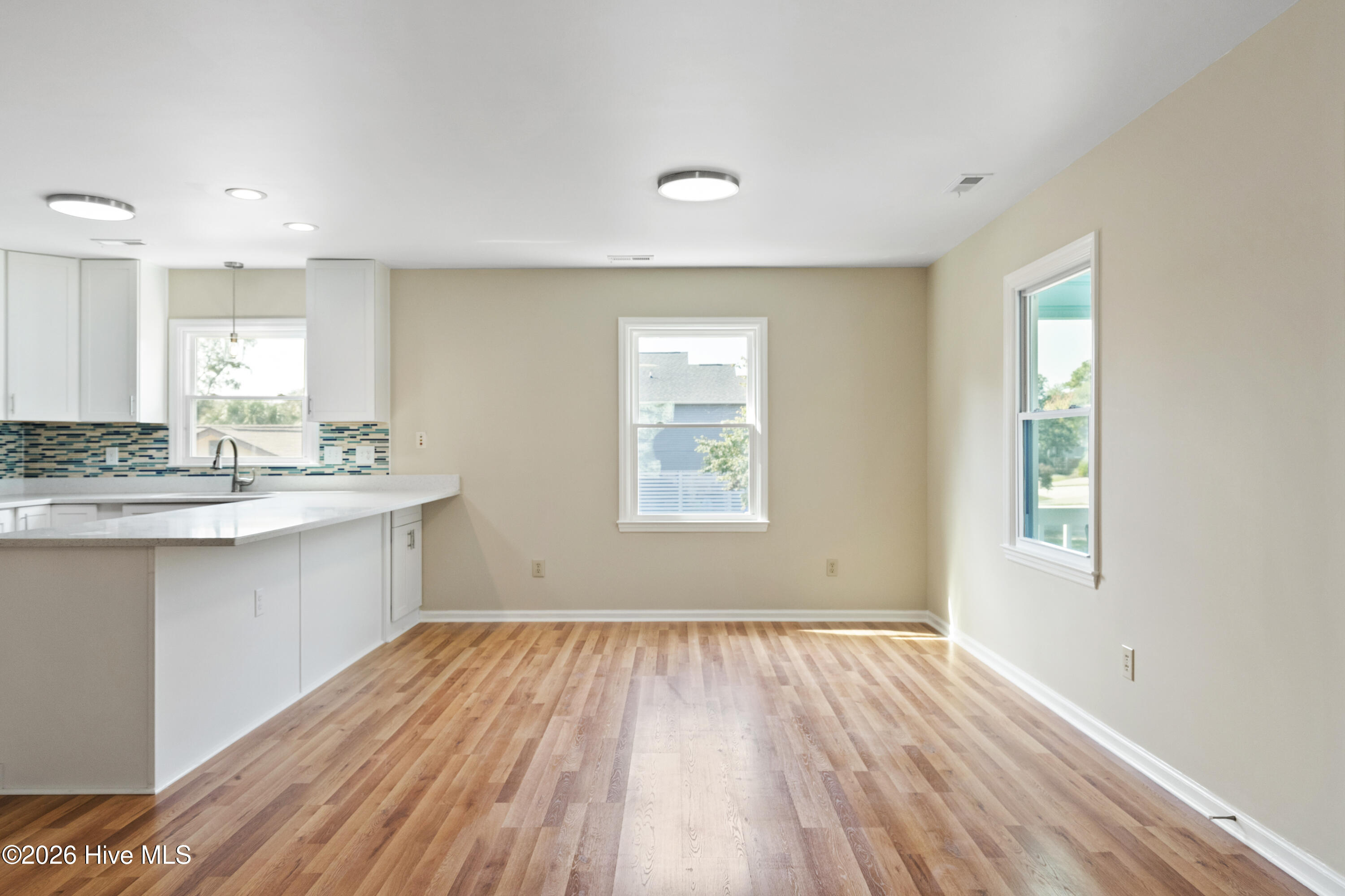 228 Ne 52nd Street Property Photo 20