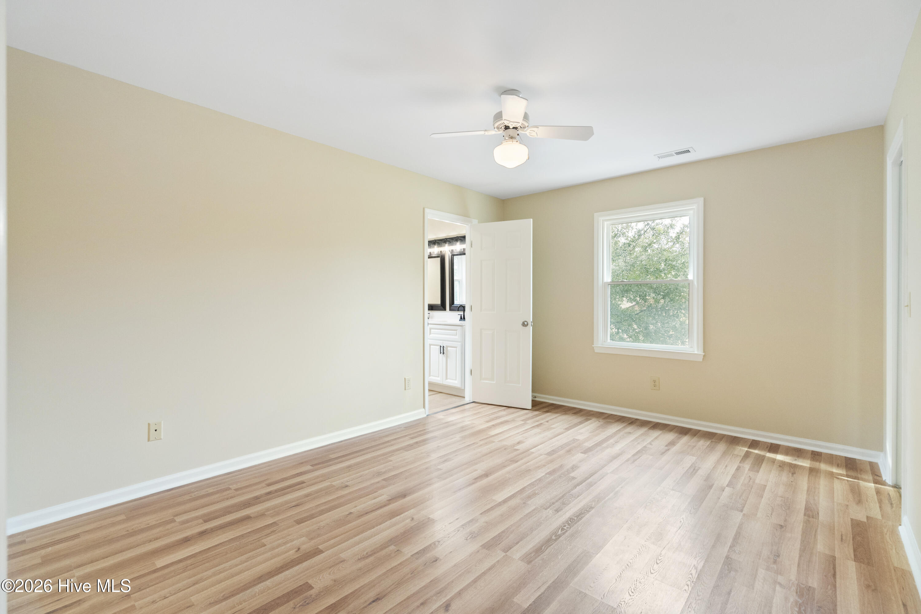 228 Ne 52nd Street Property Photo 32