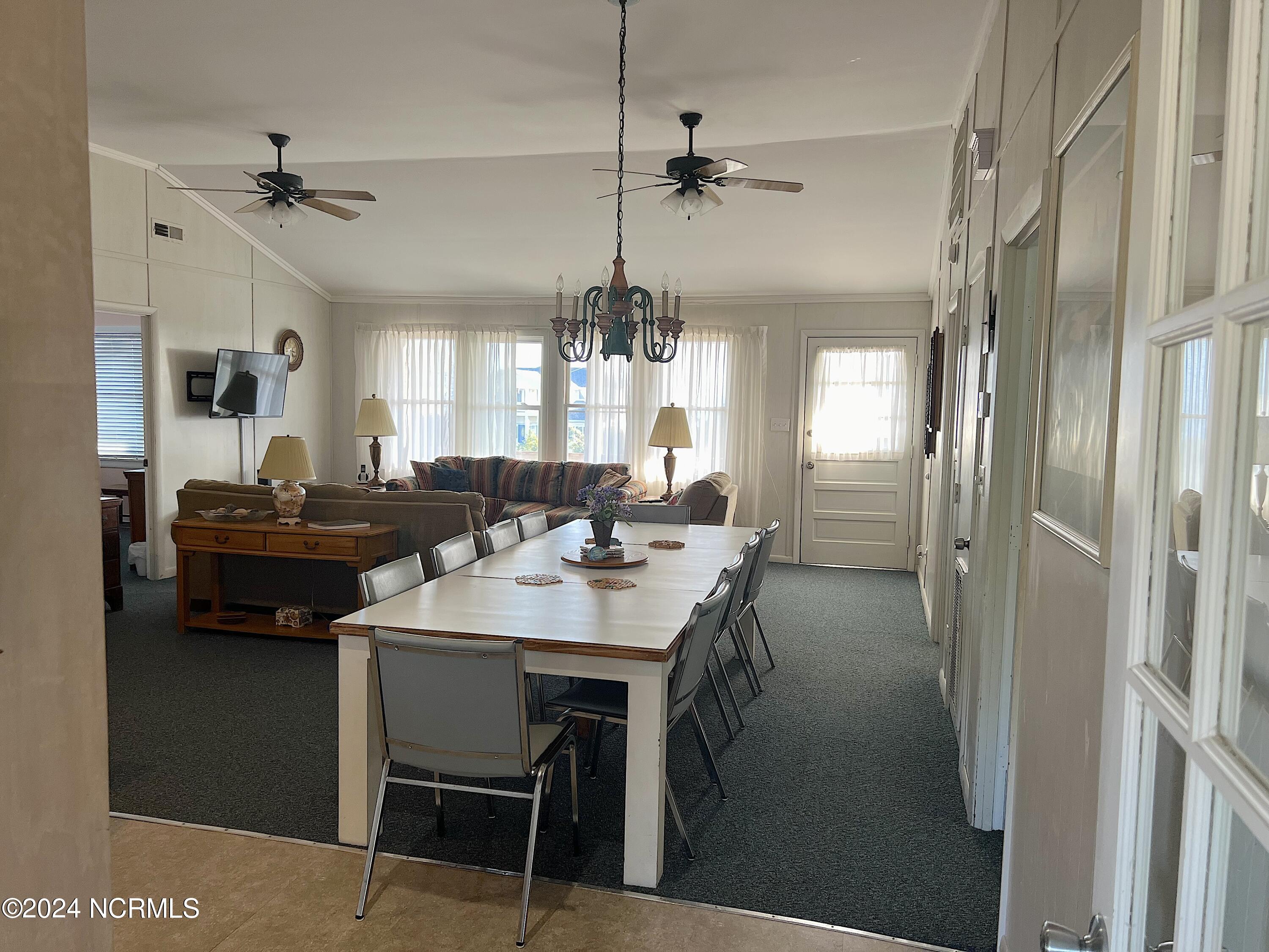 5204 Ocean Drive Property Photo 5