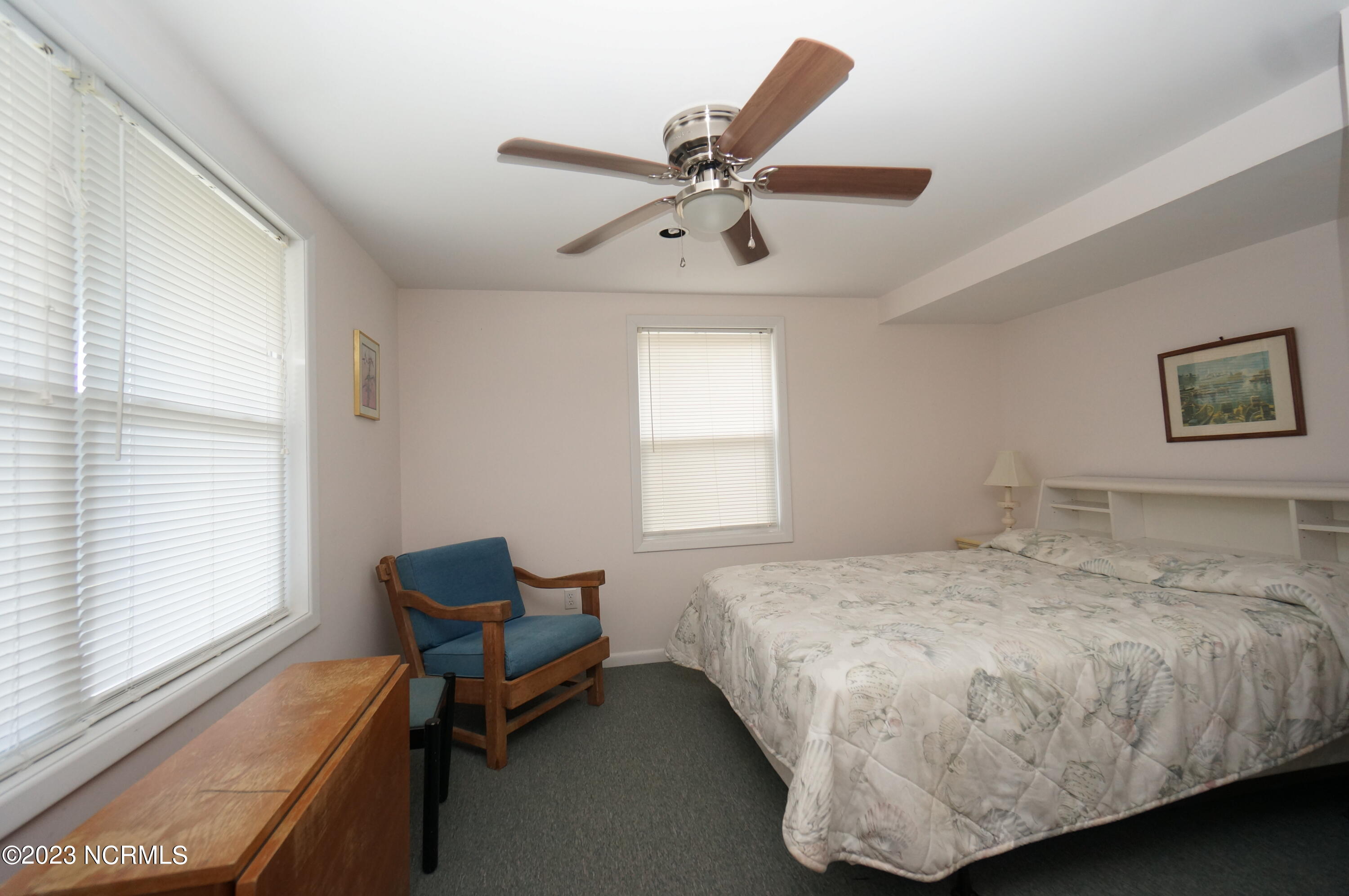 5204 Ocean Drive Property Photo 8