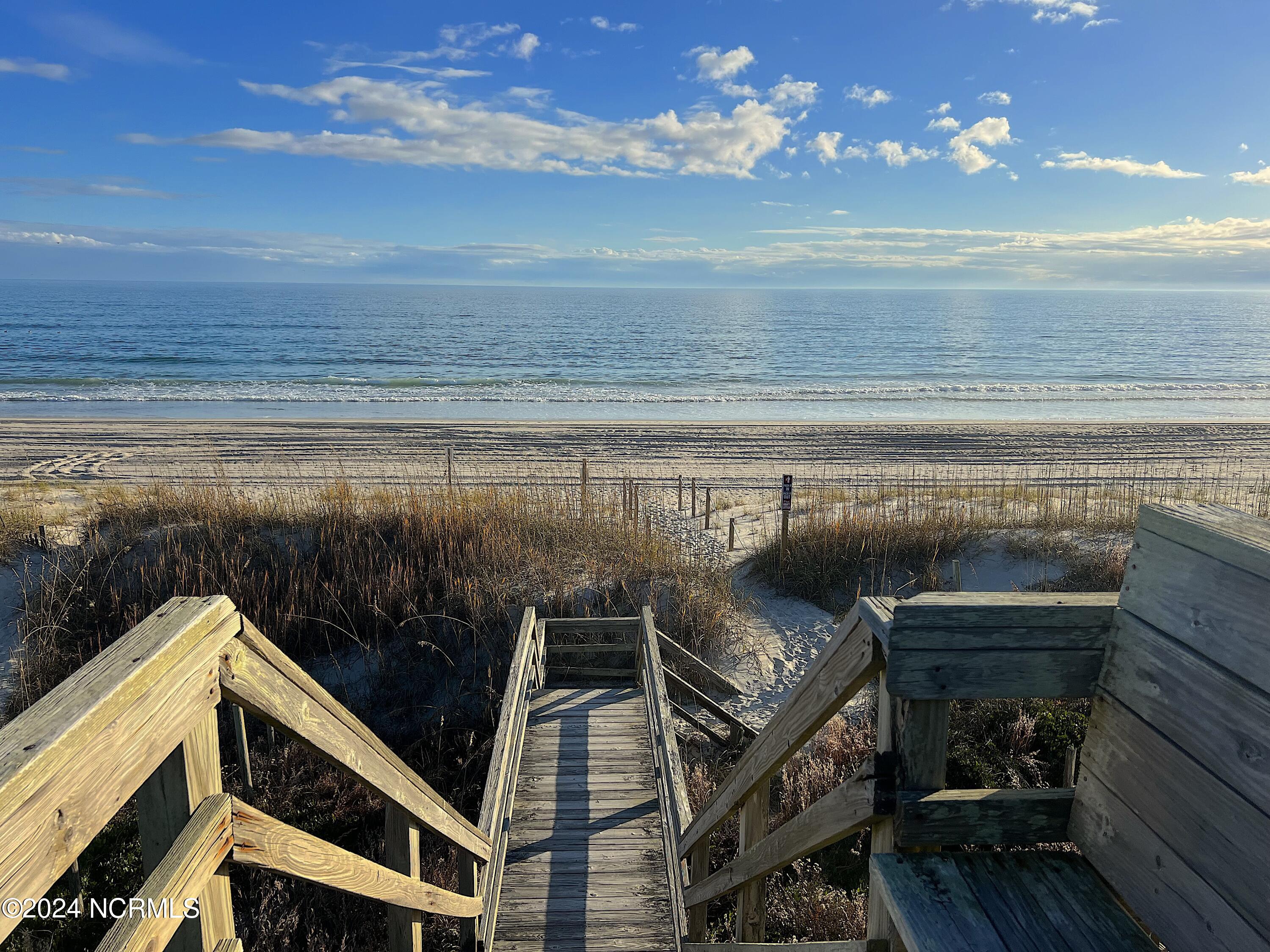 5204 Ocean Drive Property Photo 25