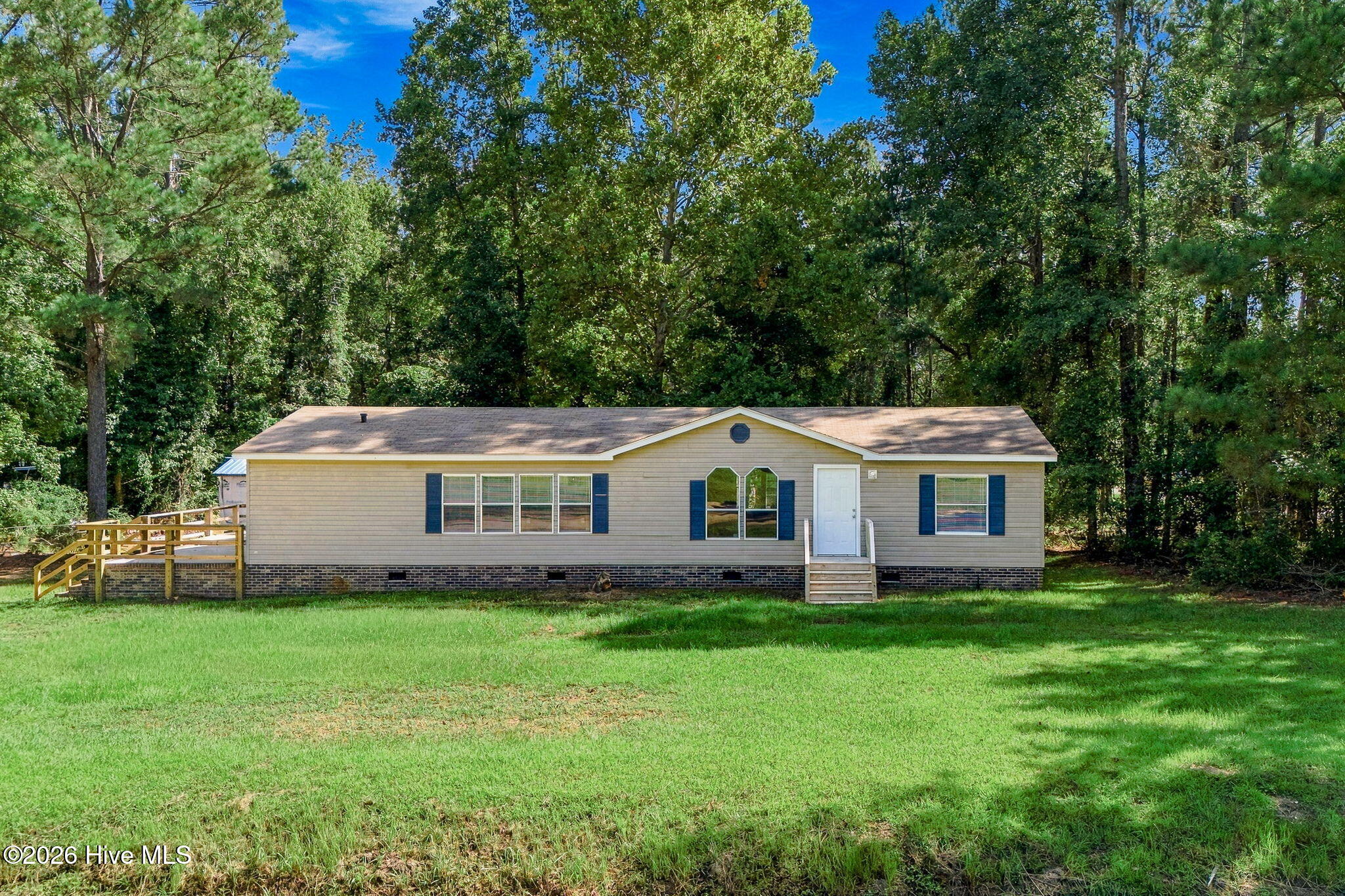5612 Deerfield Place Ne Property Photo 1