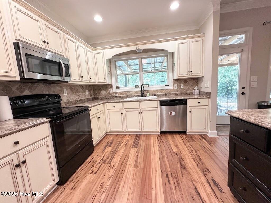3523 Deerfield Road Property Photo 11