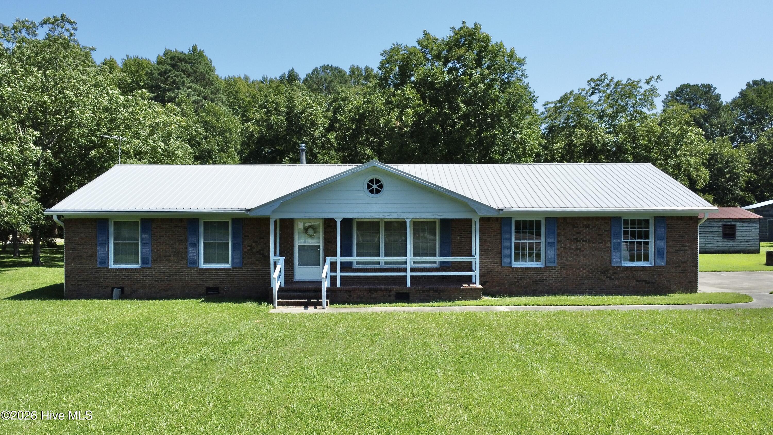 980 Ball Road Property Photo 1