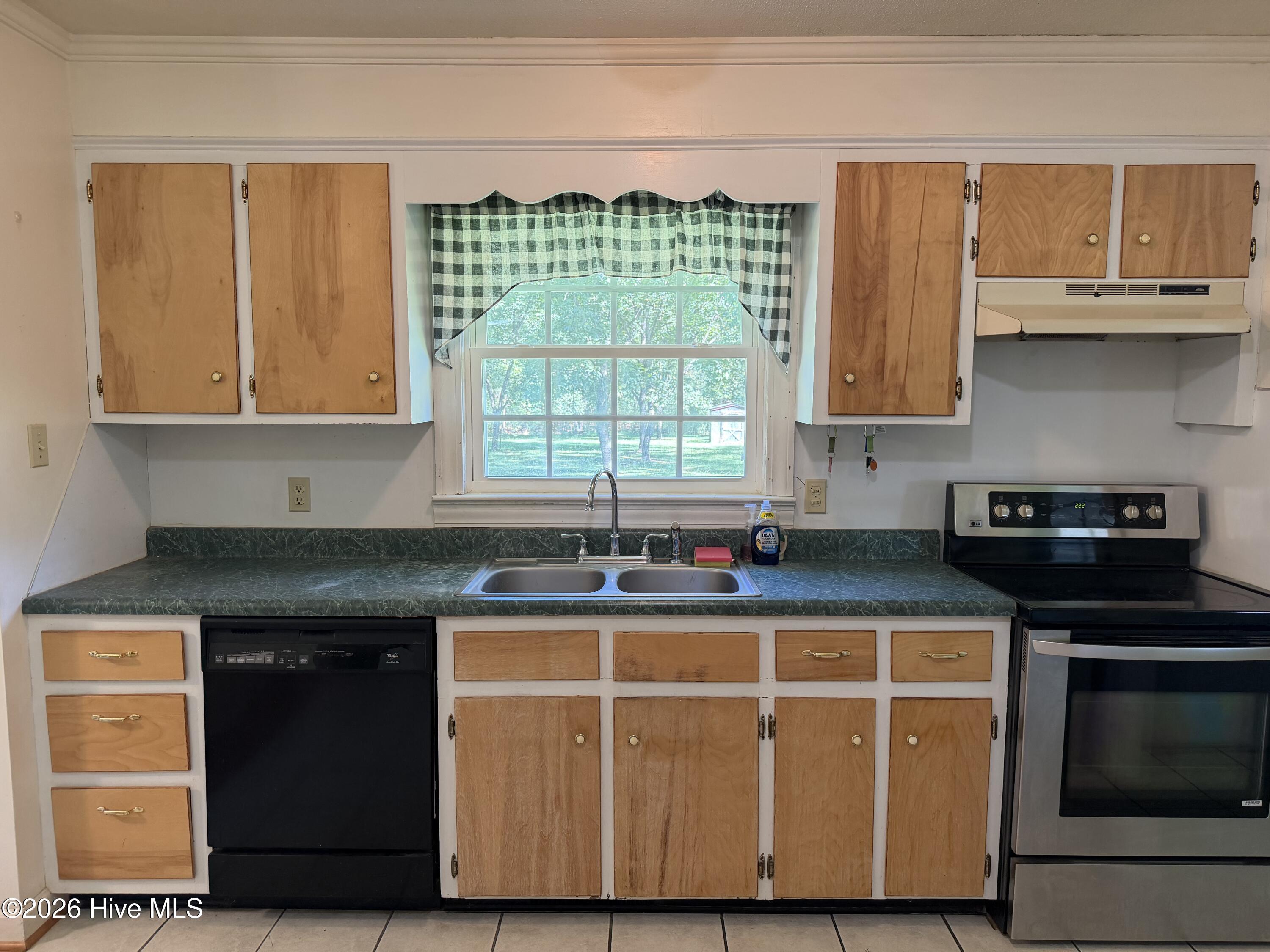 980 Ball Road Property Photo 4