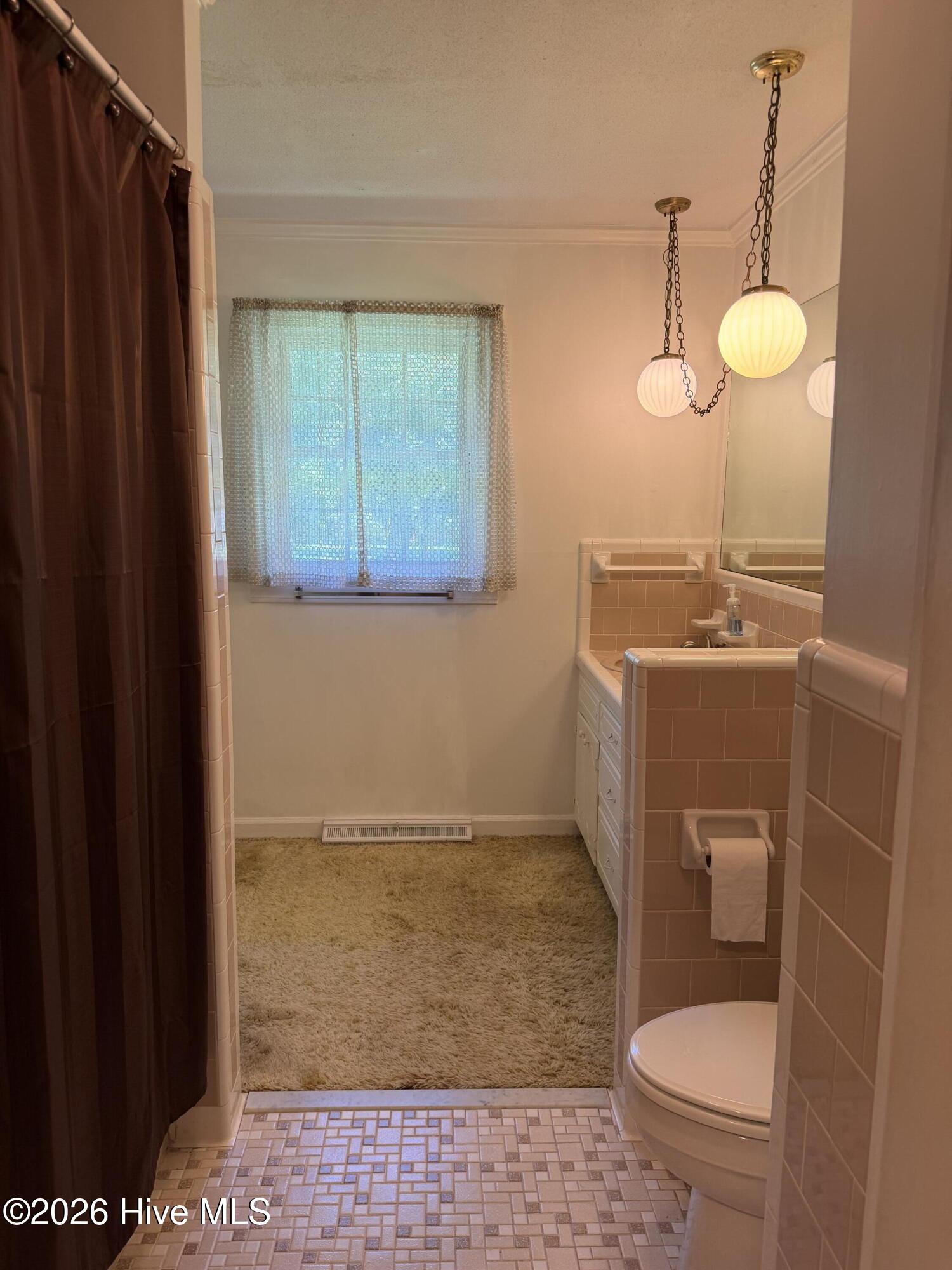 980 Ball Road Property Photo 10