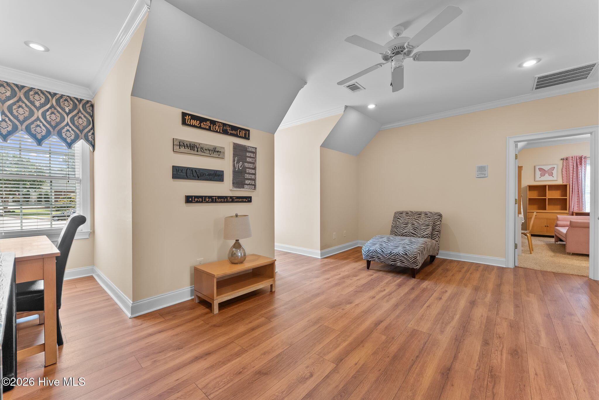 220 Shady Oaks Court Property Photo 39