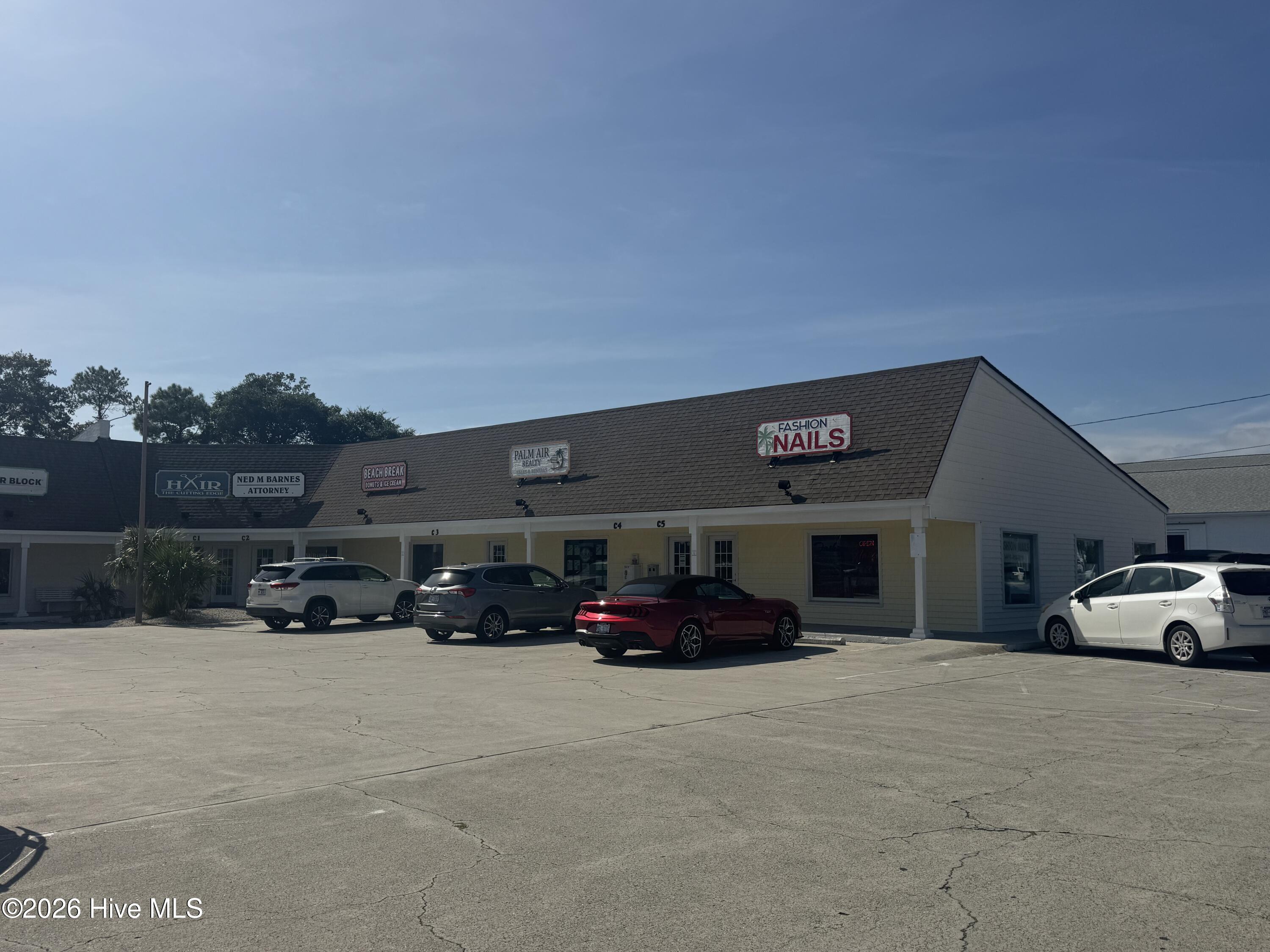 1009 N Lake Park Boulevard Unit B1