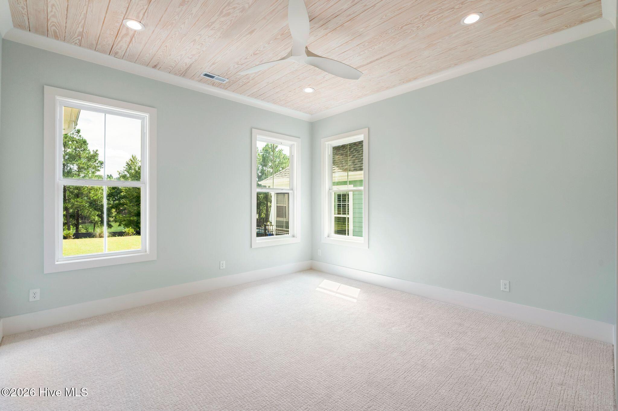 2806 Salvador Way Property Photo 24