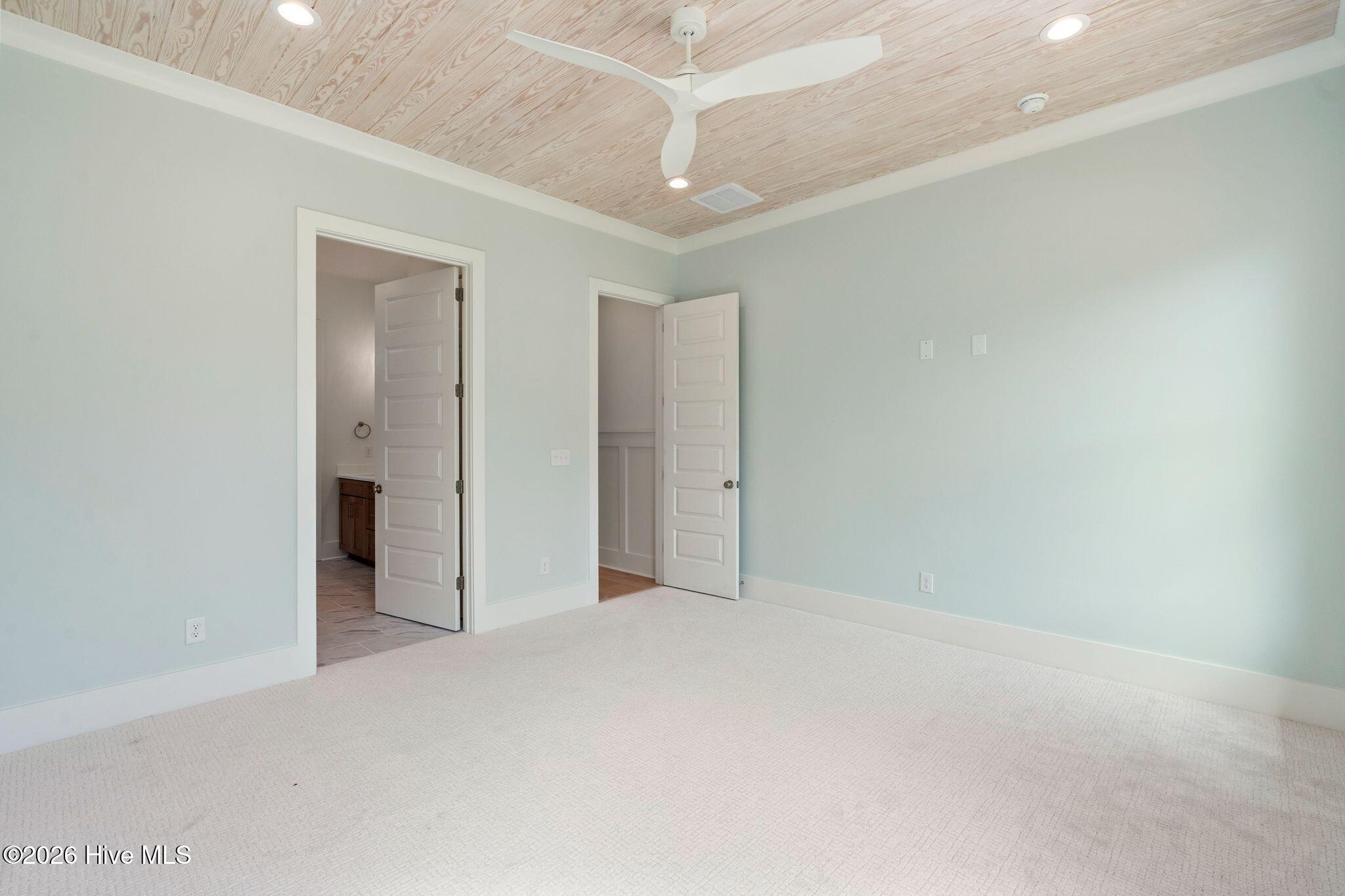 2806 Salvador Way Property Photo 25