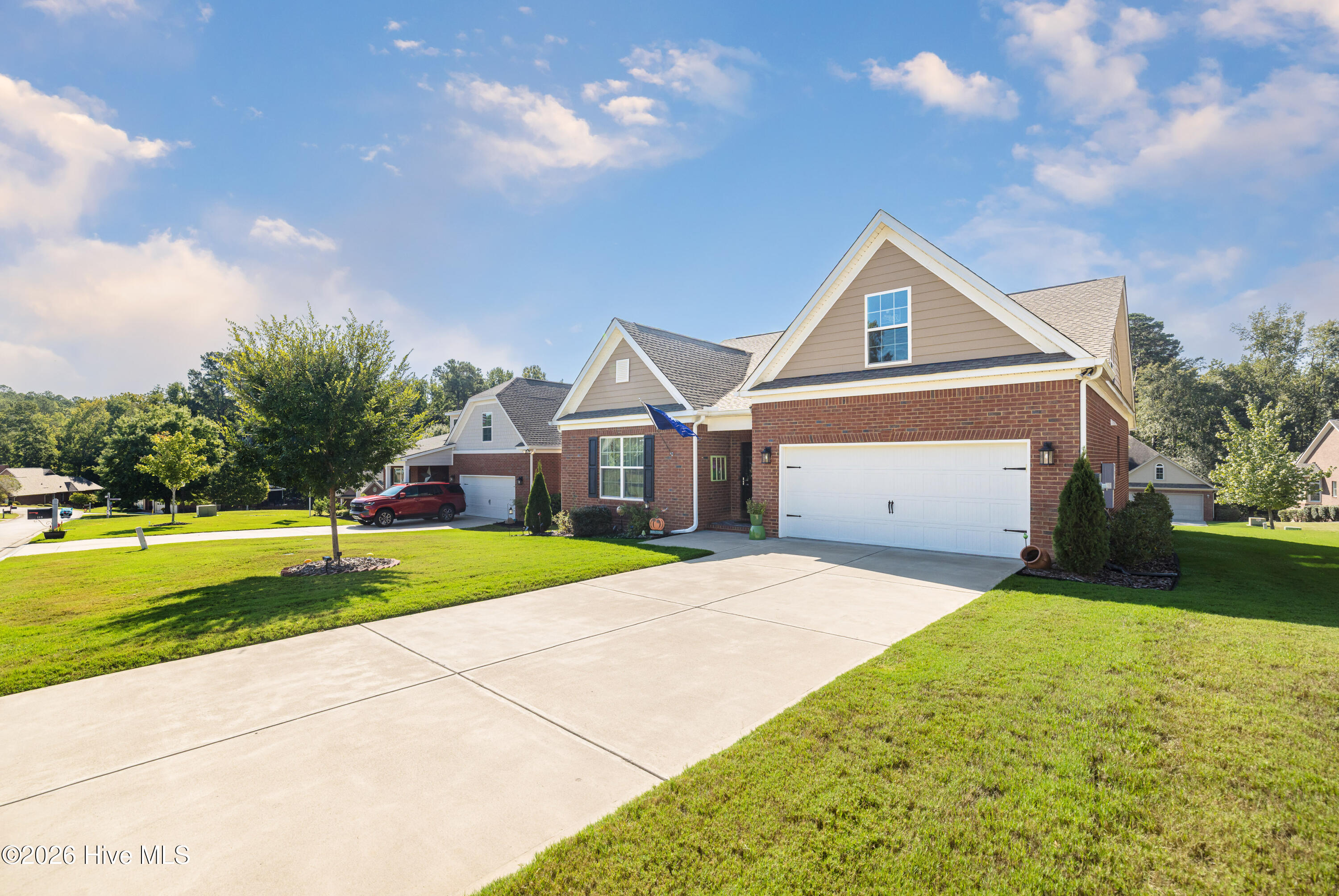 119 Fitzsimmons Drive Property Photo 3