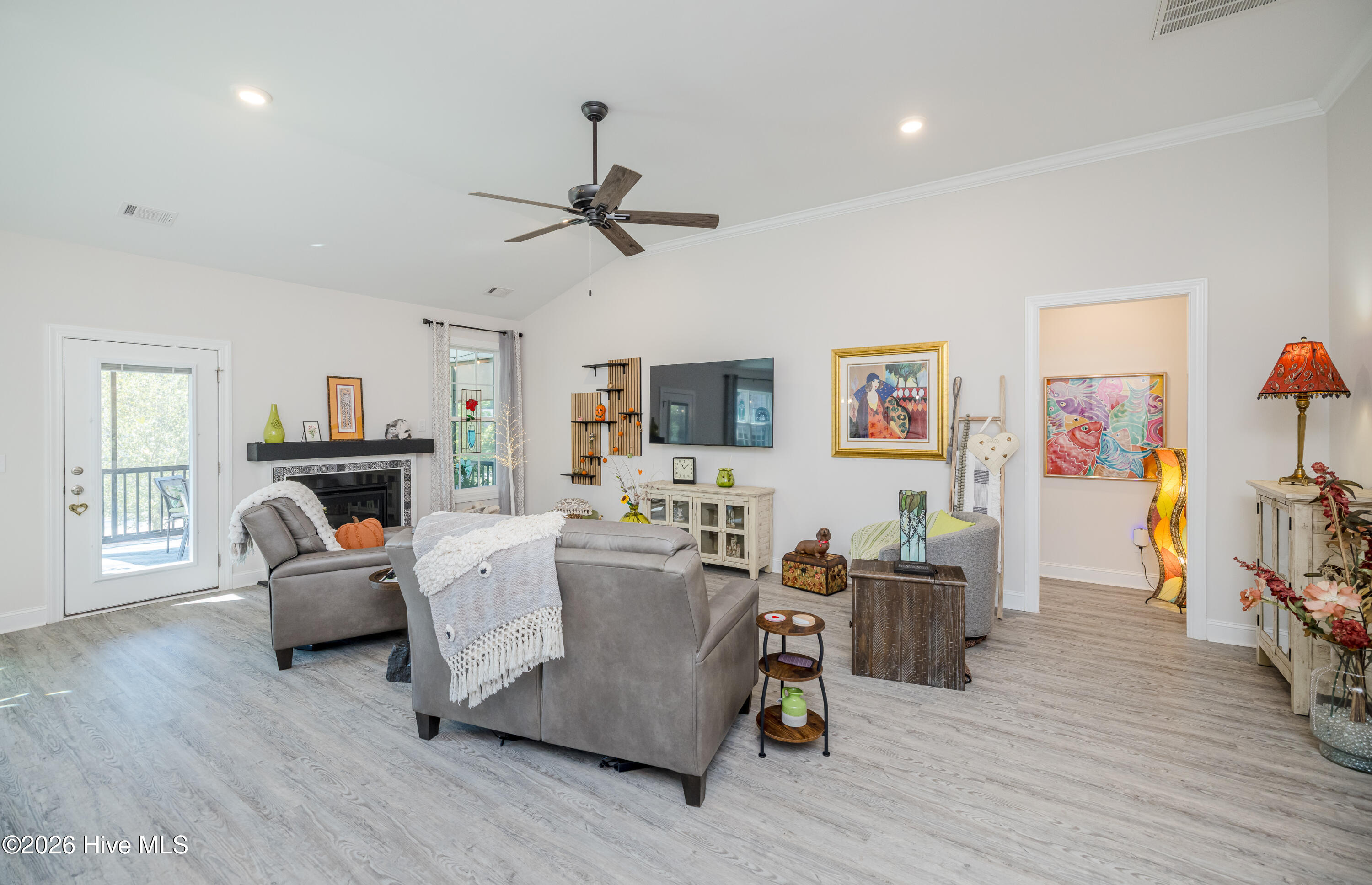 119 Fitzsimmons Drive Property Photo 10