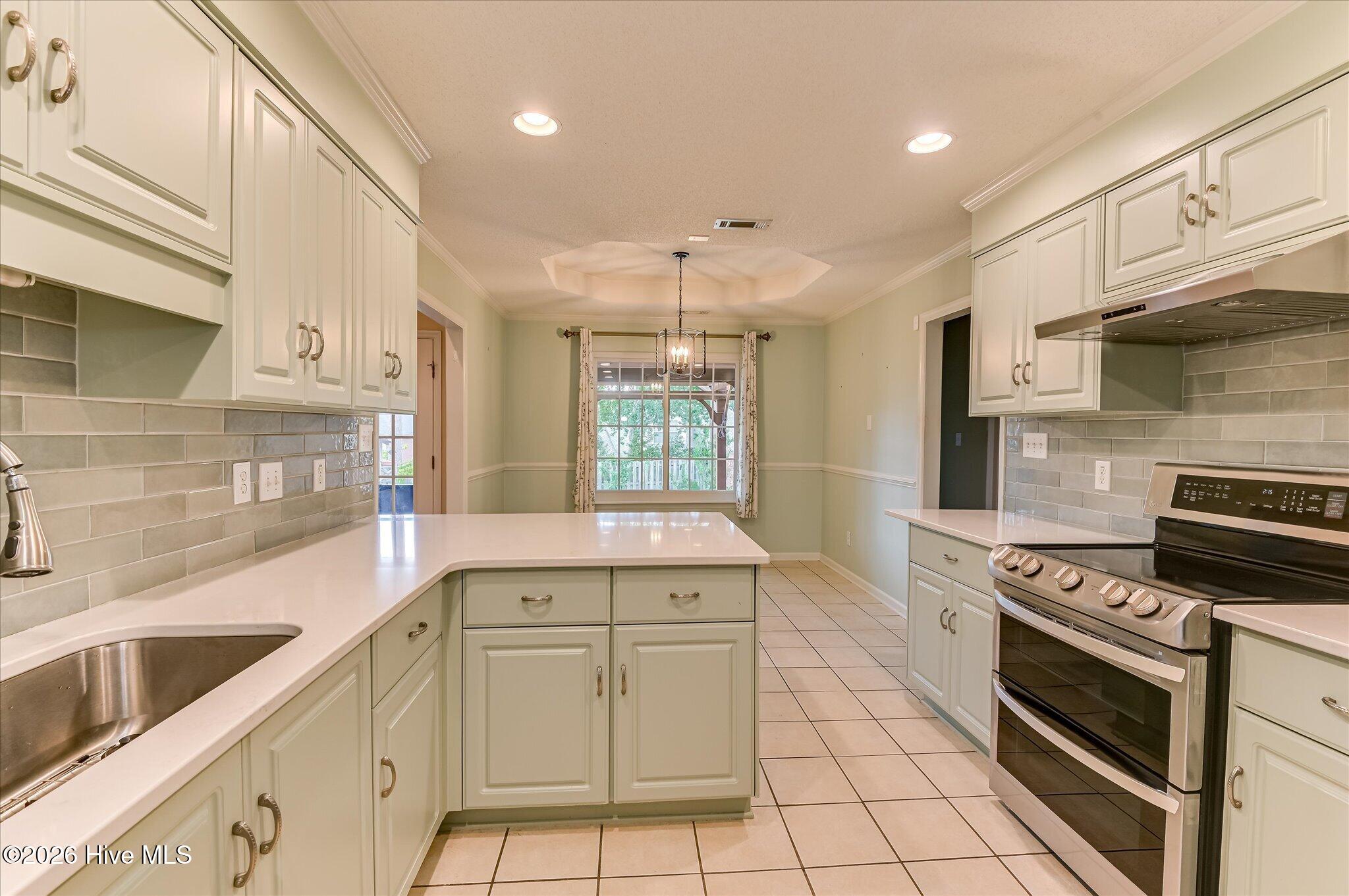 355 Heath Way Property Photo 17