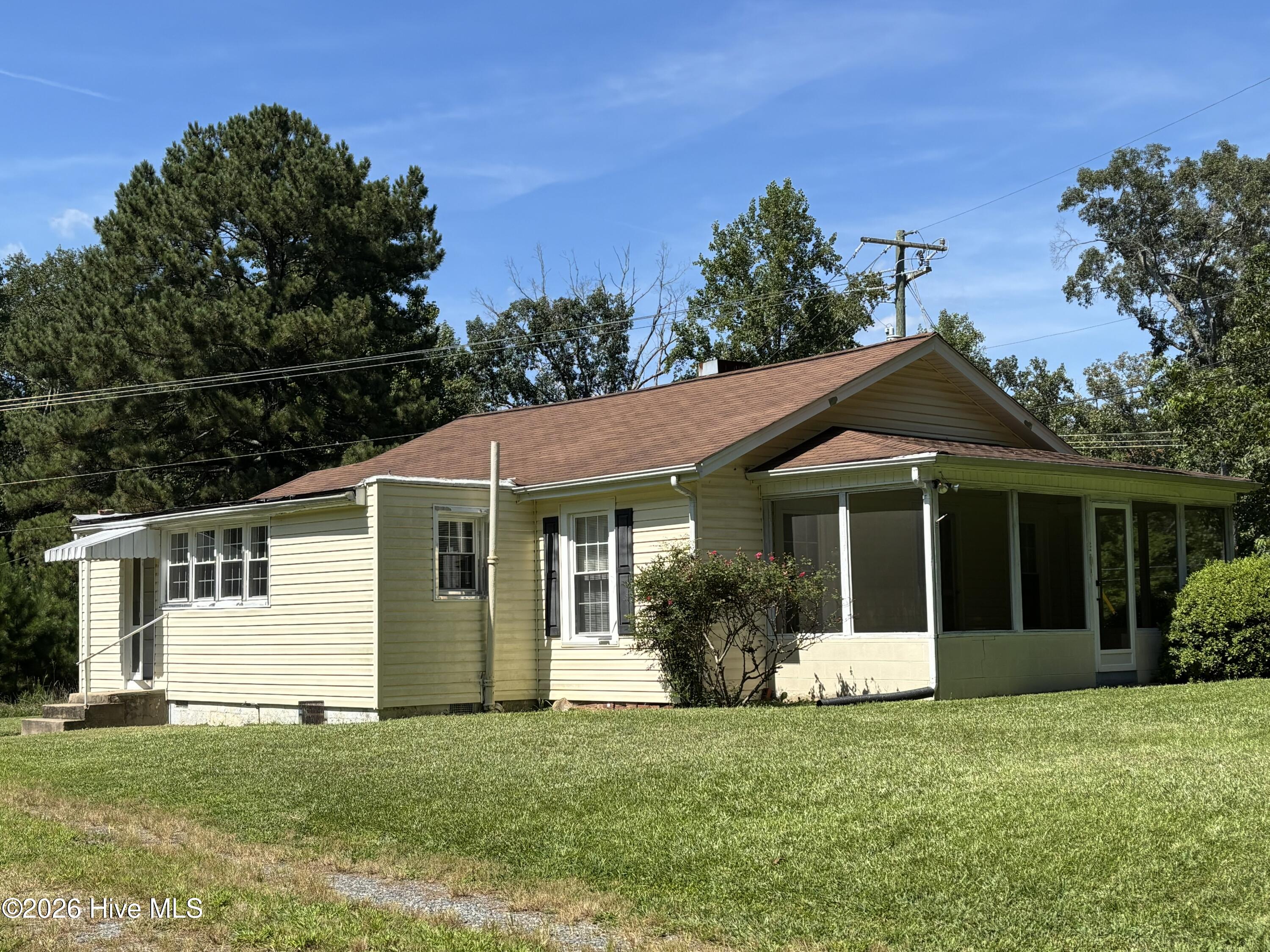 148 Oscar Road Property Photo 4