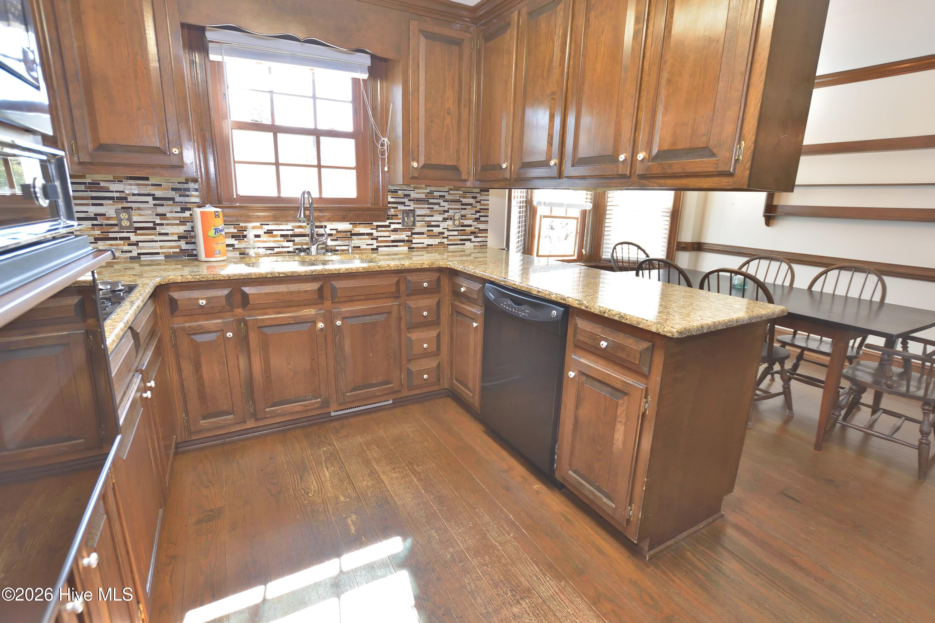 105 Province Circle Property Photo 16