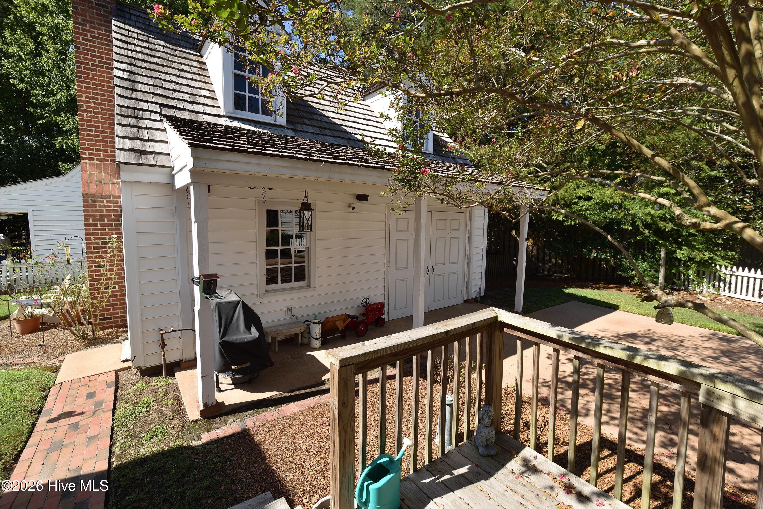 105 Province Circle Property Photo 36