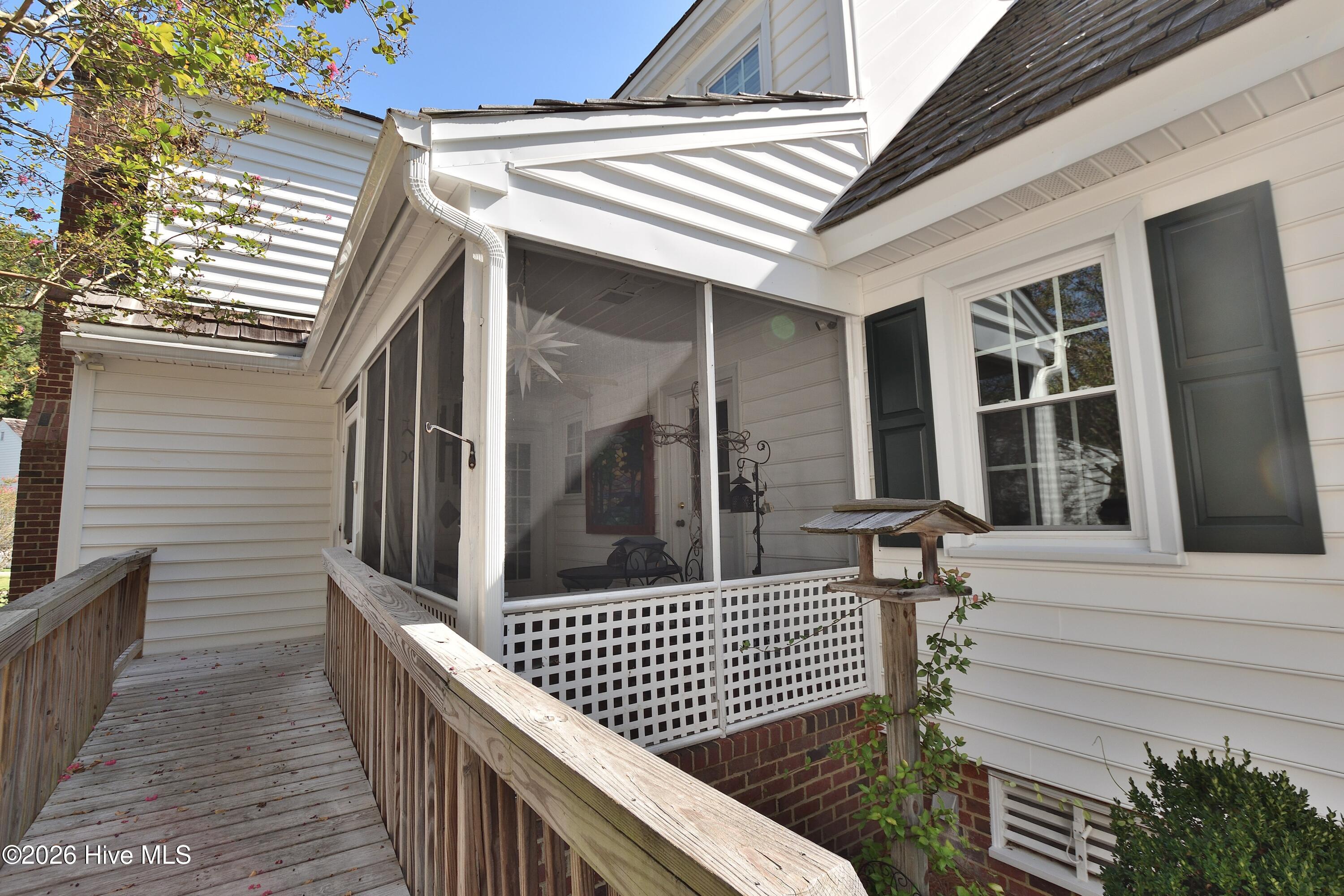 105 Province Circle Property Photo 38