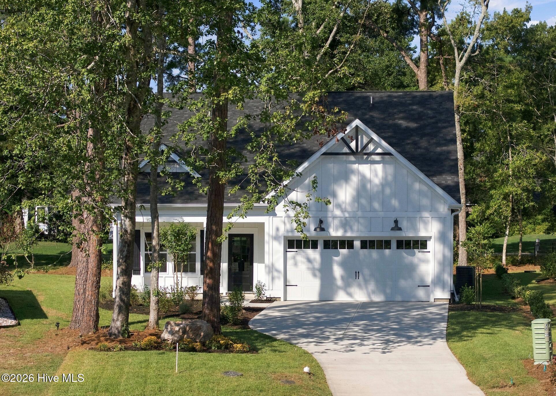 1769 Oakbrook Drive Sw Property Photo 1