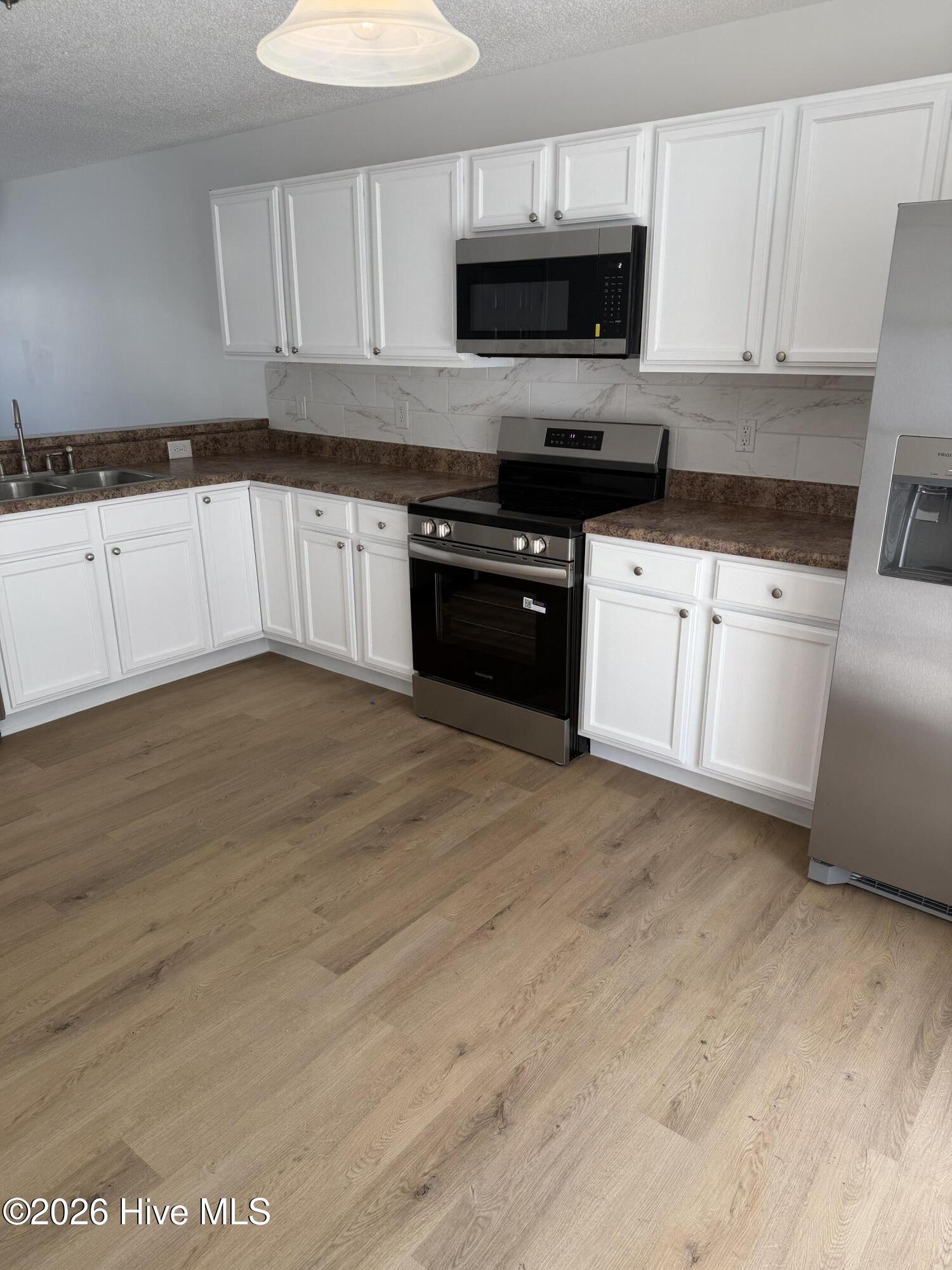 7009 Banister Loop Property Photo 1