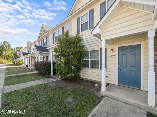 7009 Banister Loop Property Photo 6