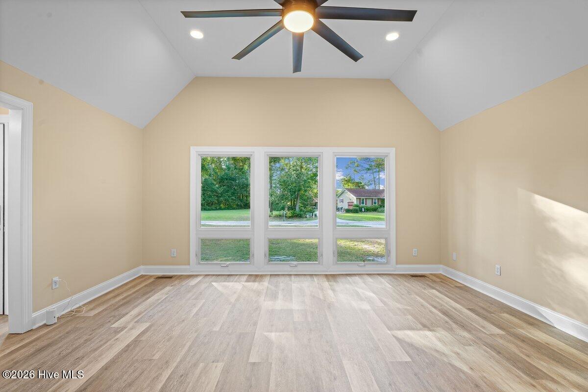 4419 Lauradale Drive Property Photo 11