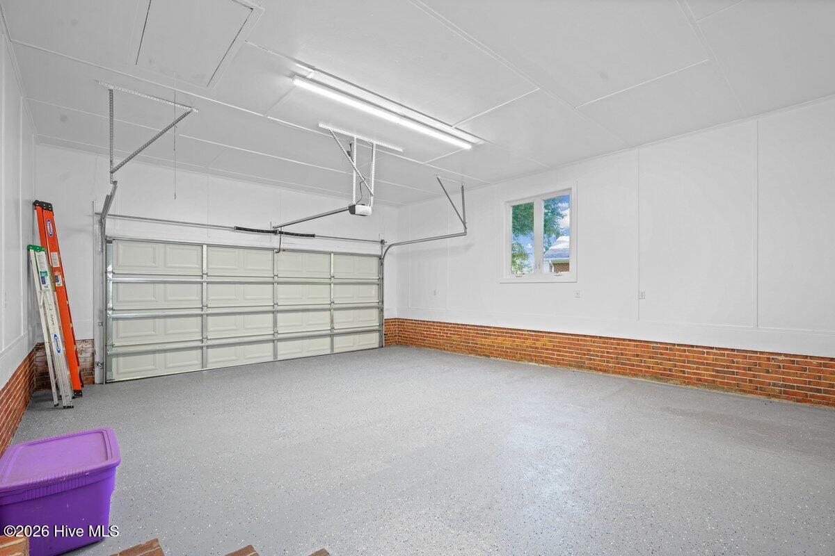 4419 Lauradale Drive Property Photo 27