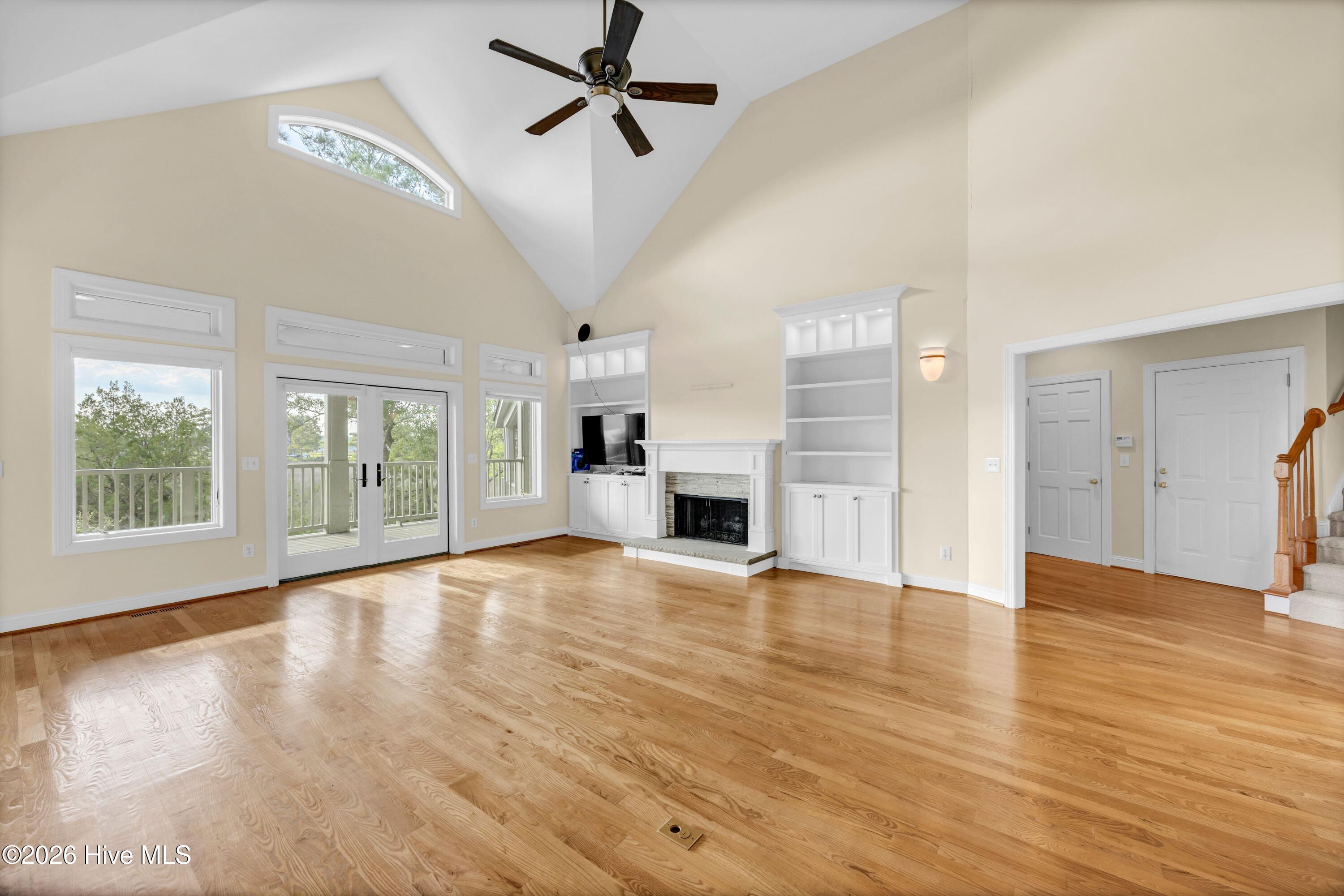467 Herring Gull Court Se Property Photo 12