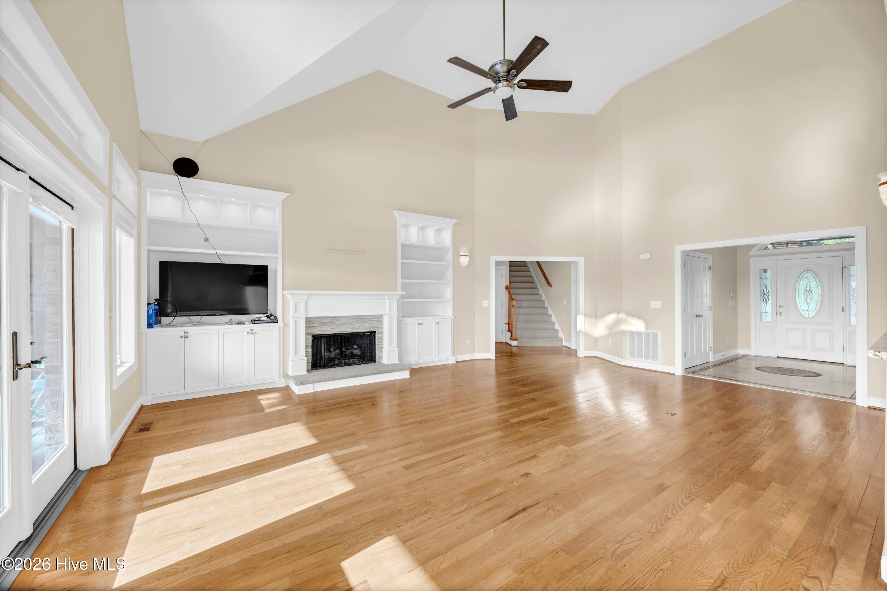 467 Herring Gull Court Se Property Photo 16
