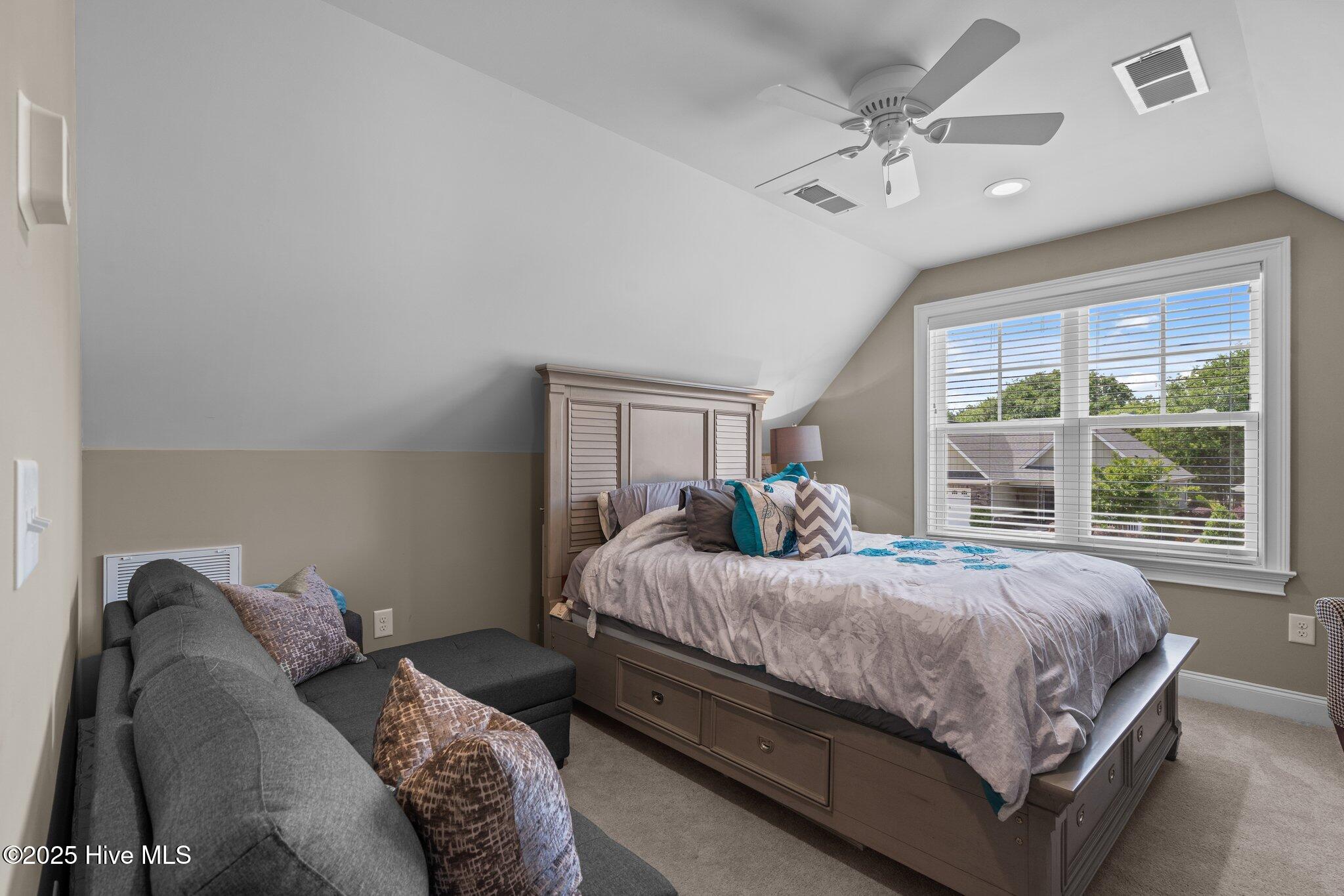 130 Heath Court Property Photo 25
