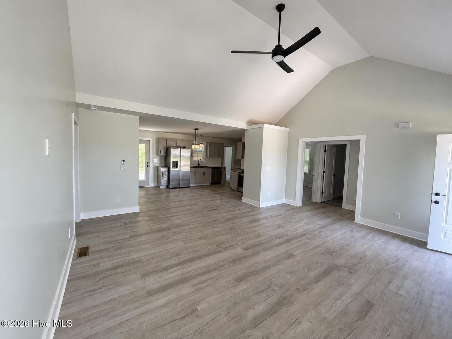 3210 Grapevine Court W Property Photo 2