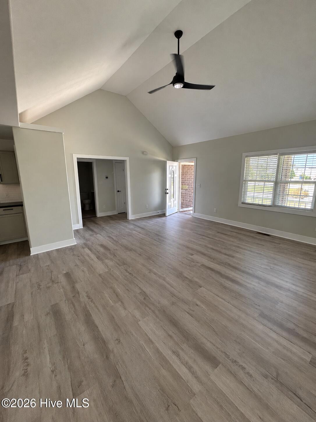 3210 Grapevine Court W Property Photo 3