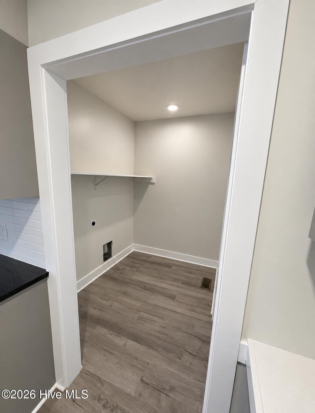 3210 Grapevine Court W Property Photo 6