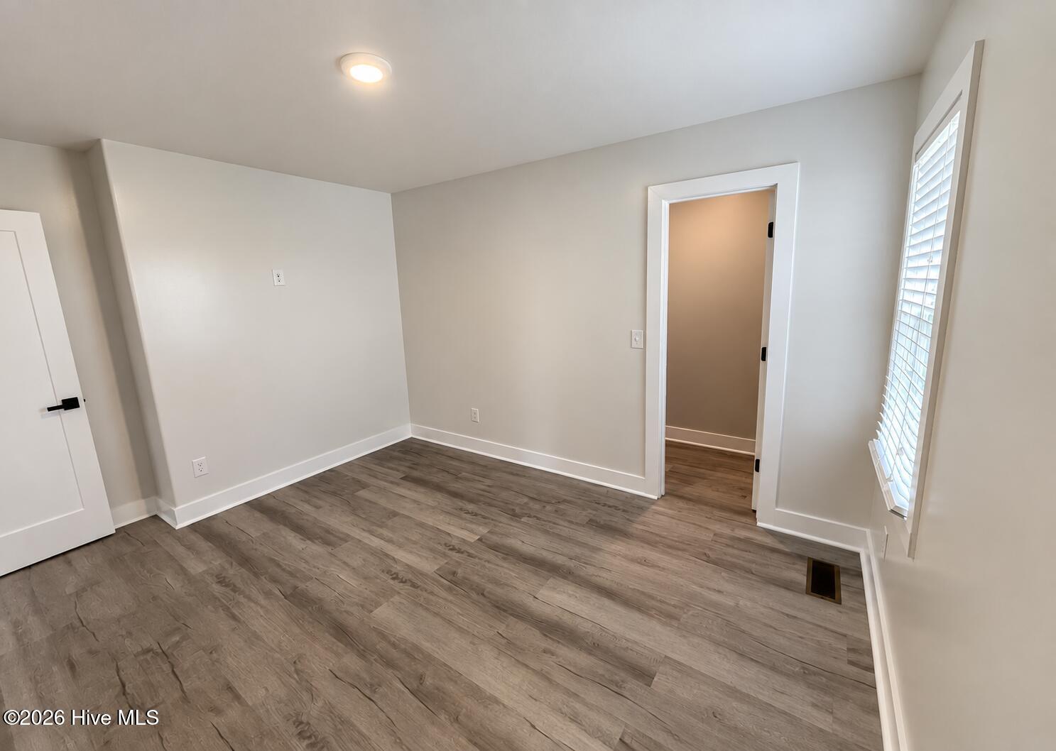 3210 Grapevine Court W Property Photo 7