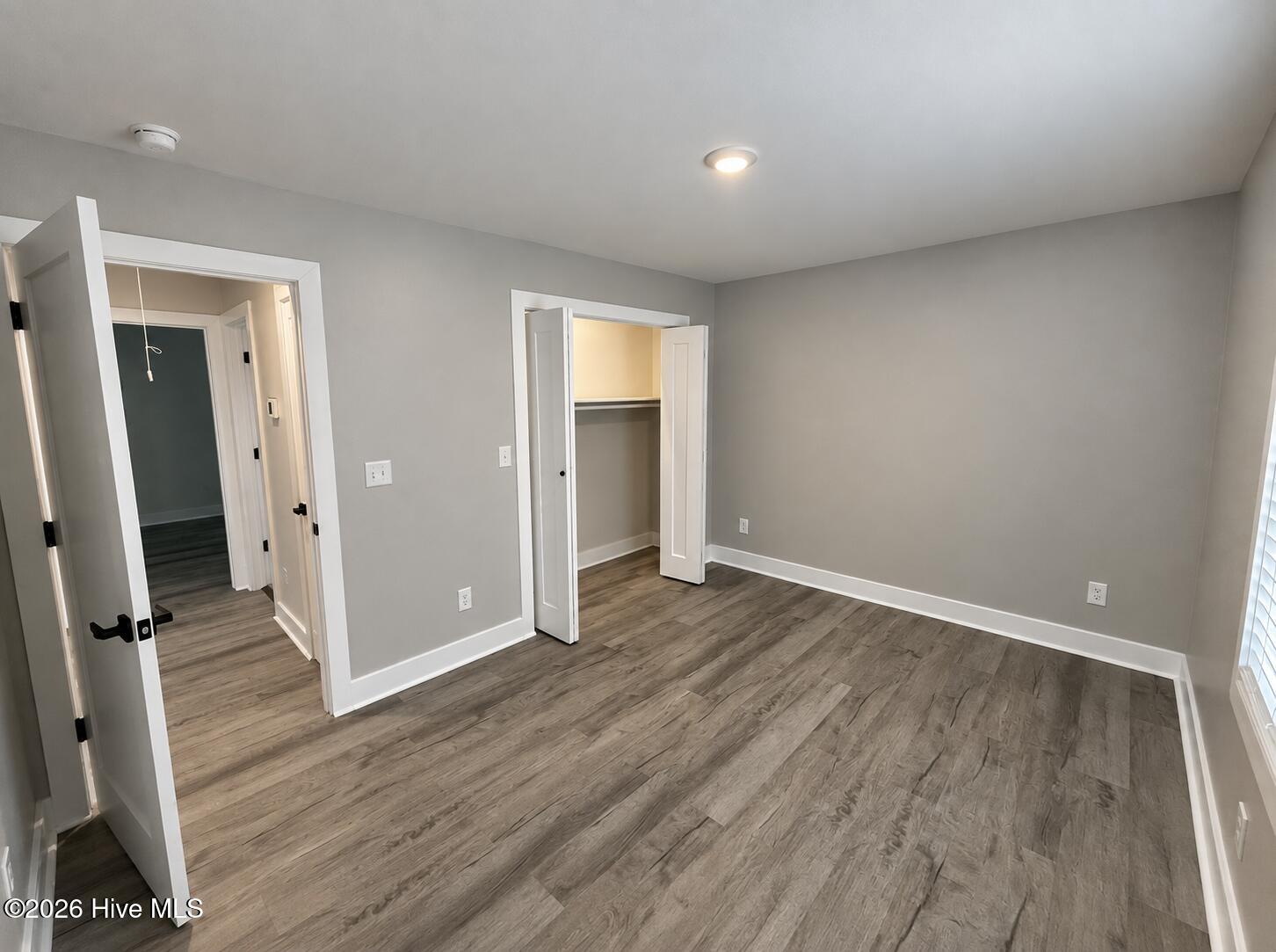 3210 Grapevine Court W Property Photo 9