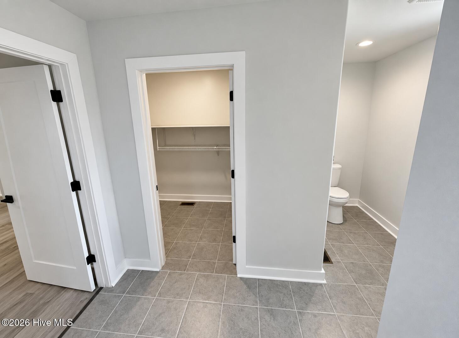 3210 Grapevine Court W Property Photo 13